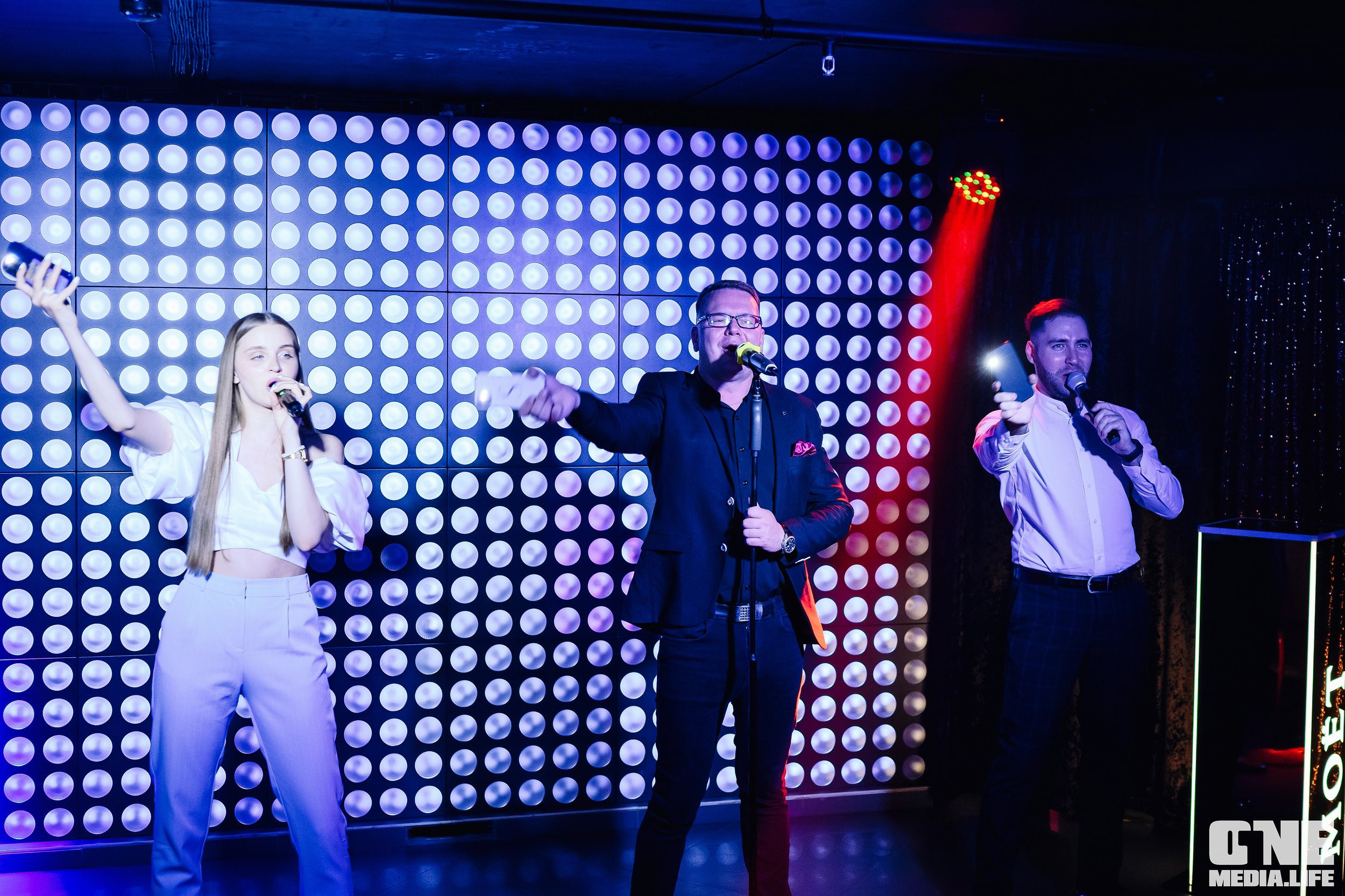Фоторепортаж из караоке-клуба Эйфория. One Media Life: фоторепортажи, фотоотчеты с мероприятий и заведений