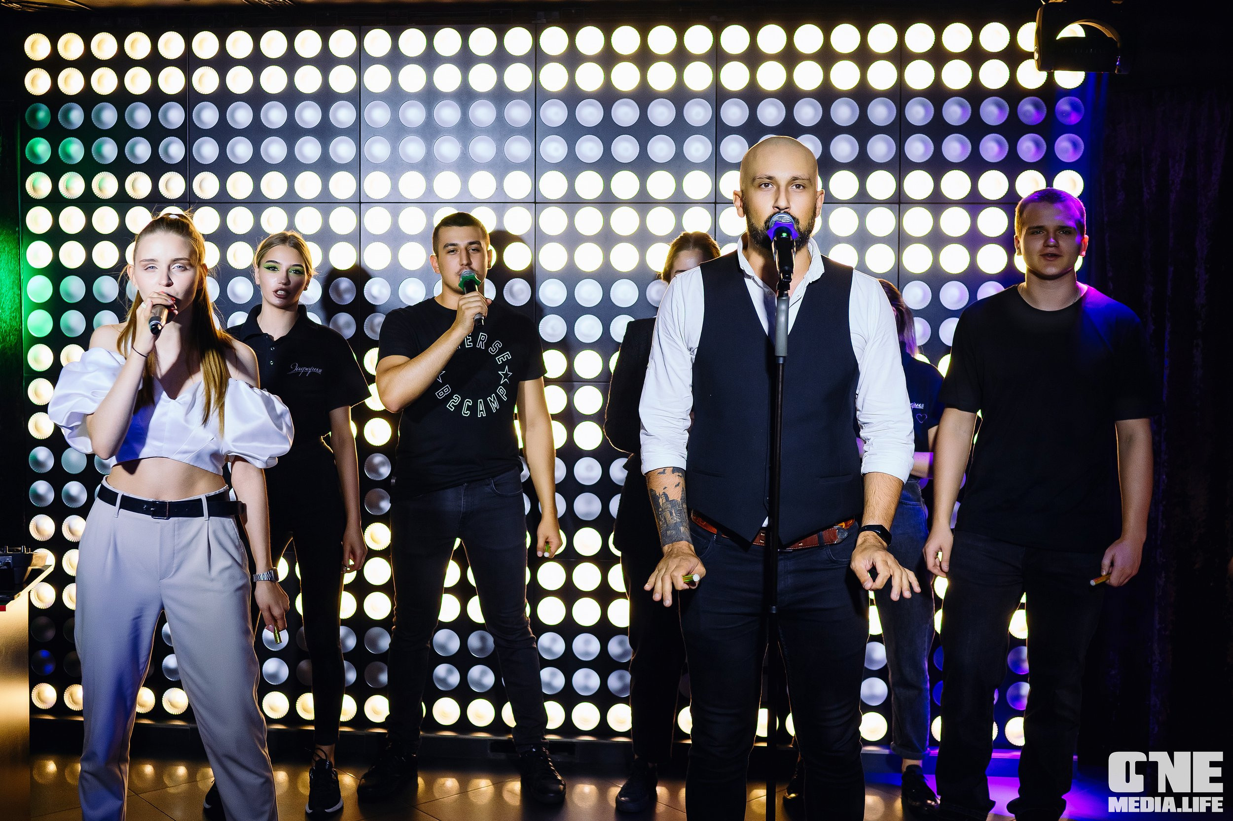 Фоторепортаж из караоке-клуба Эйфория. One Media Life: фоторепортажи, фотоотчеты с мероприятий и заведений