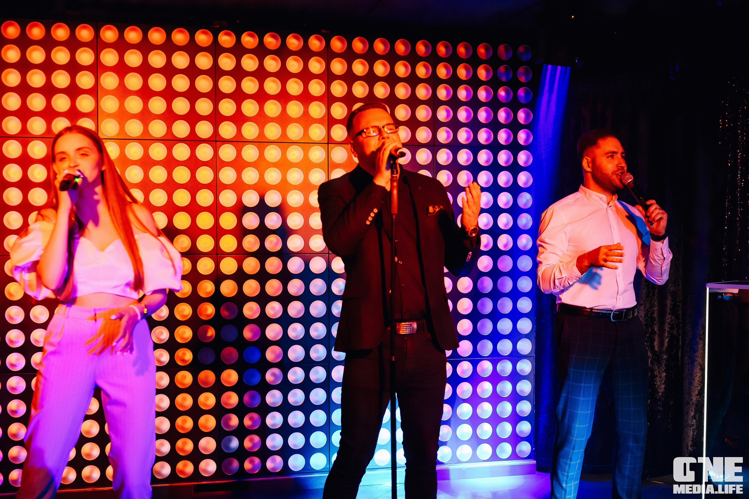 Фоторепортаж из караоке-клуба Эйфория. One Media Life: фоторепортажи, фотоотчеты с мероприятий и заведений