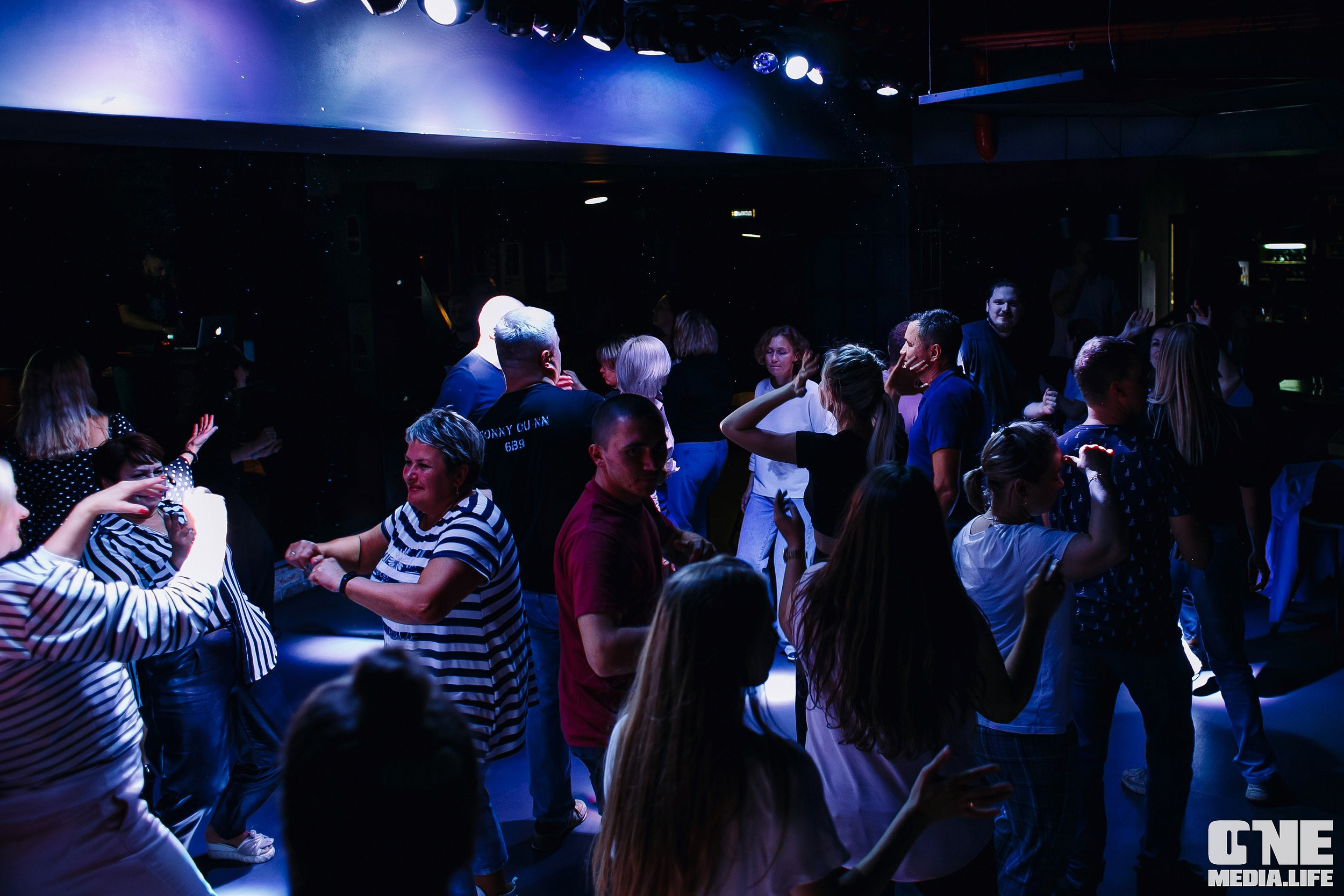 Фоторепортаж из бара Барре. One Media Life: фоторепортажи, фотоотчеты с мероприятий и заведений