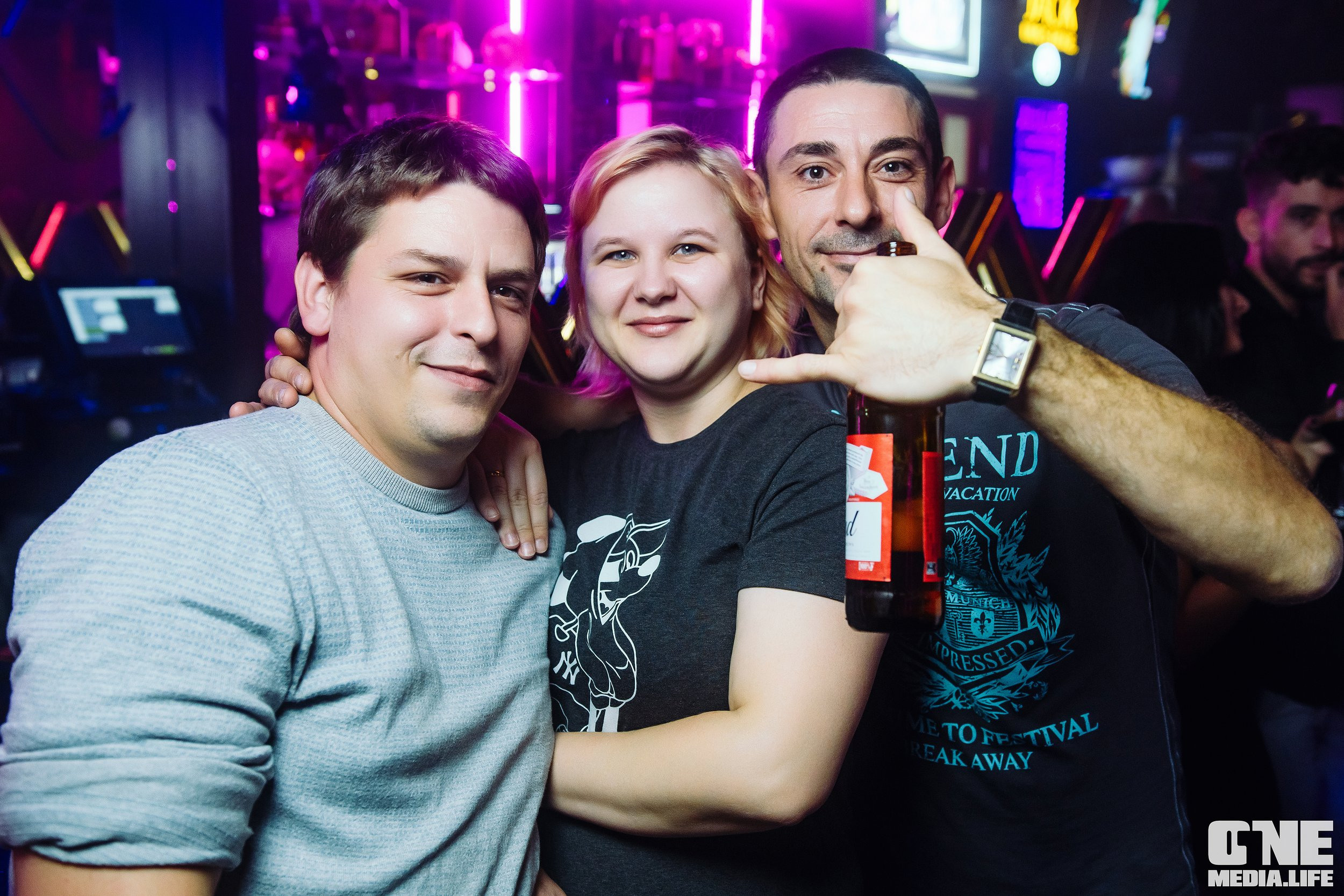 Фоторепортаж из экстрим бара XXXX. One Media Life: фоторепортажи, фотоотчеты с мероприятий и заведений