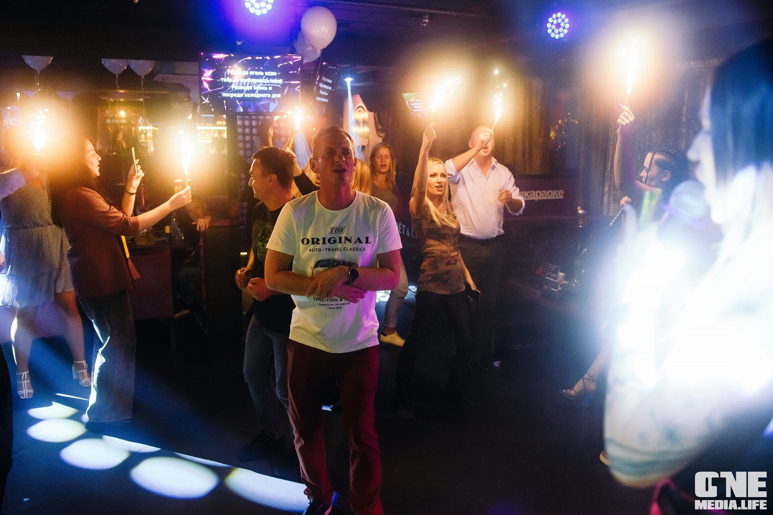 Фоторепортаж из караоке-клуба Эйфория. One Media Life: фоторепортажи, фотоотчеты с мероприятий и заведений