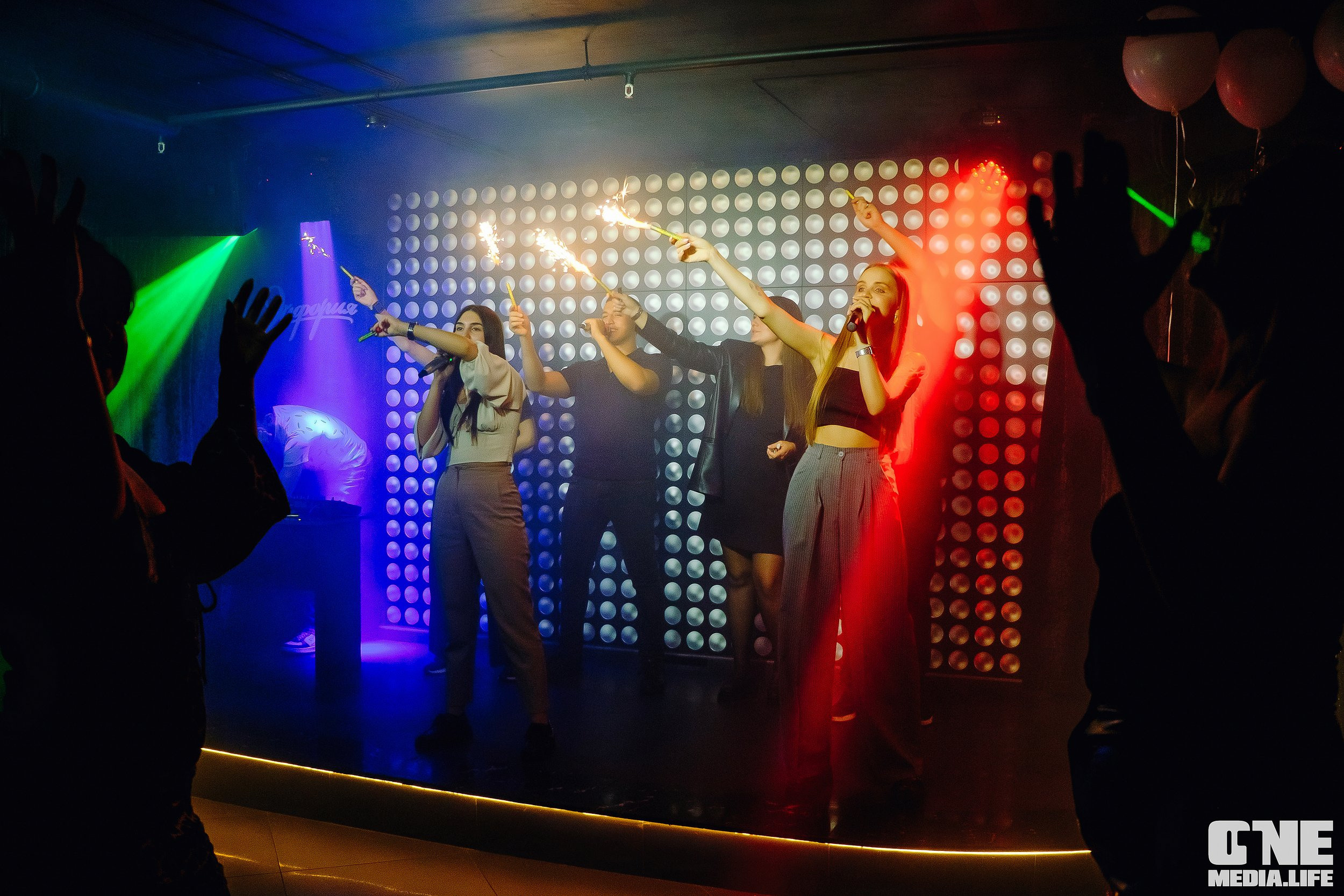 Фоторепортаж из караоке-клуба Эйфория. One Media Life: фоторепортажи, фотоотчеты с мероприятий и заведений