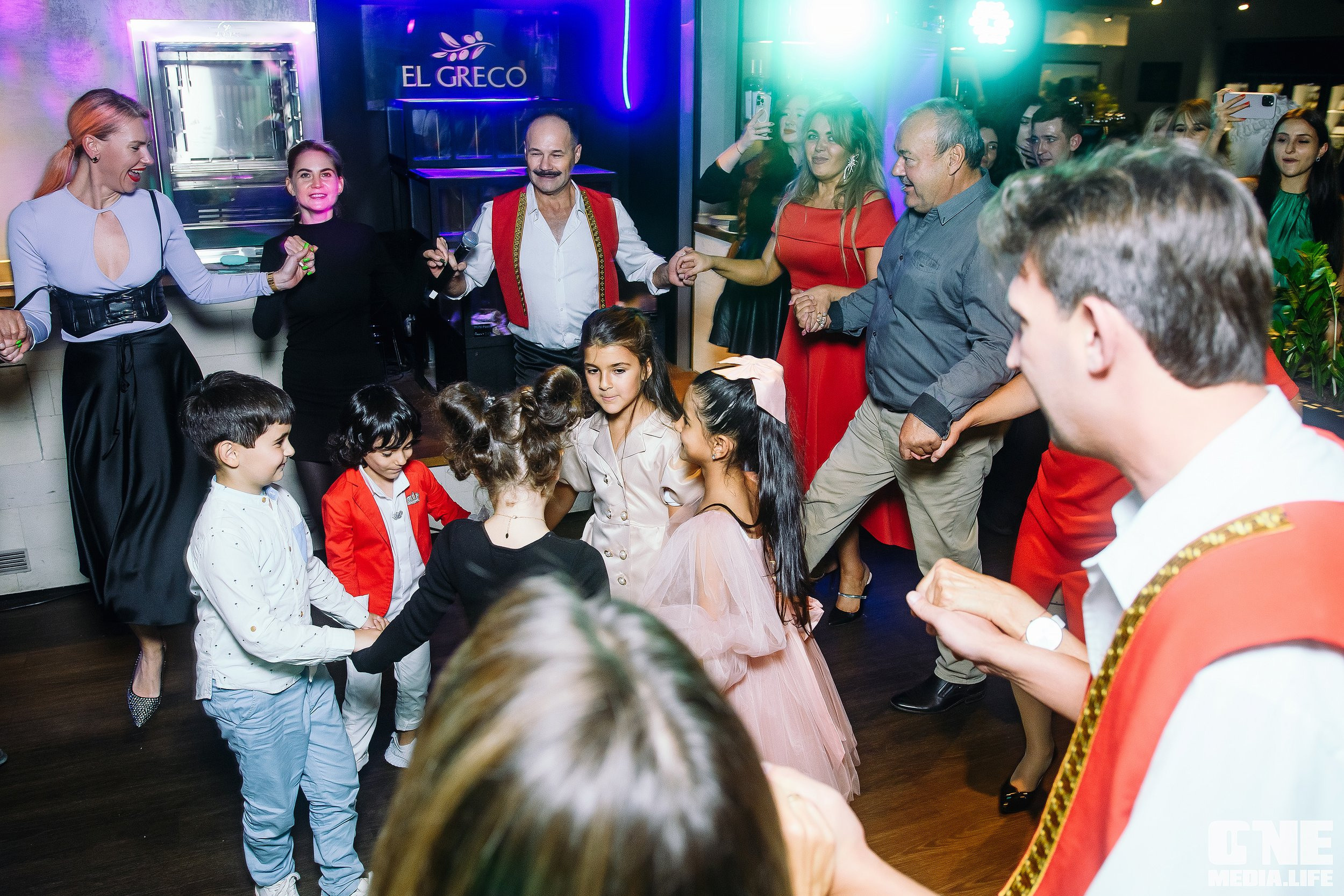 Большая греческая вечеринка в El Greco. One Media Life: фоторепортажи, фотоотчеты с мероприятий и заведений