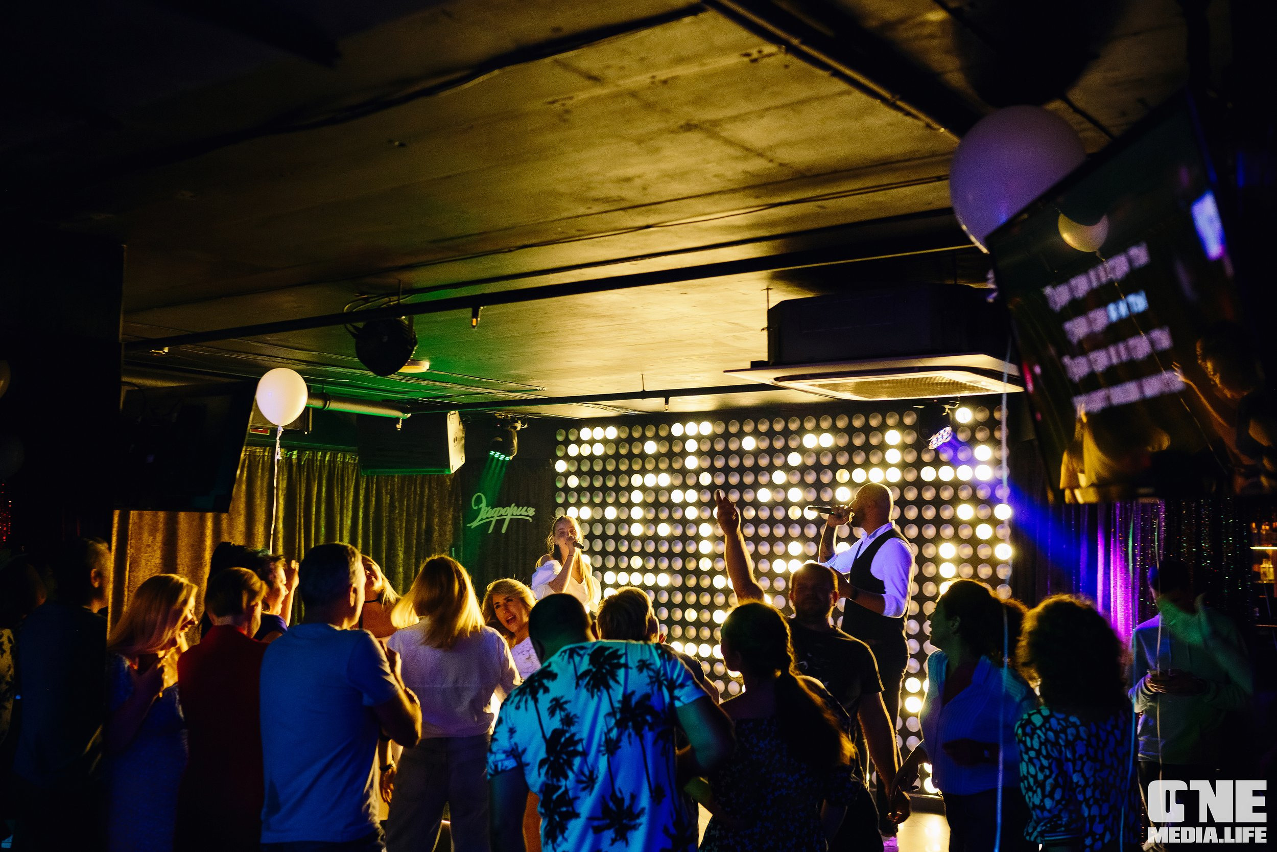 Фоторепортаж из караоке-клуба Эйфория. One Media Life: фоторепортажи, фотоотчеты с мероприятий и заведений