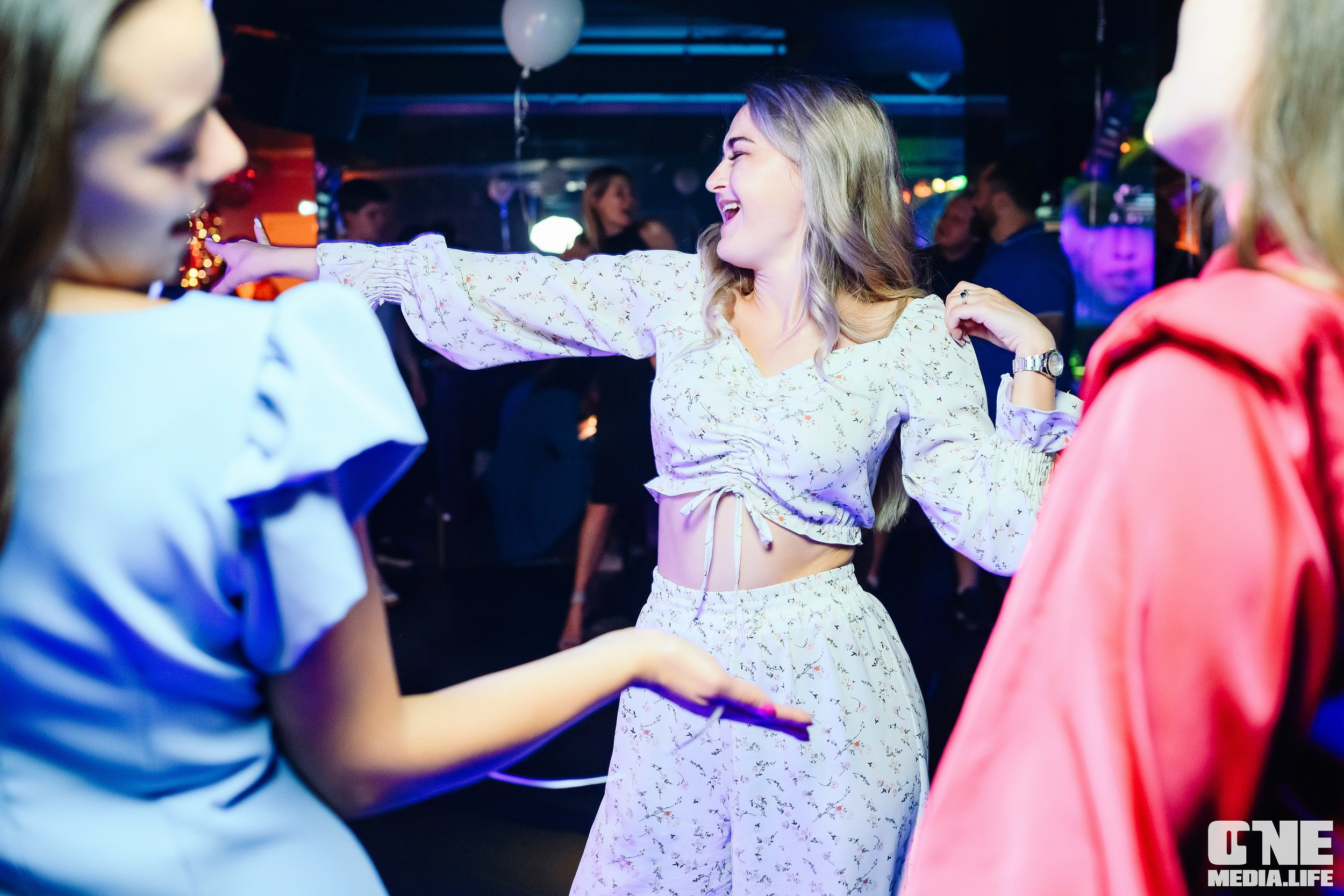 Фоторепортаж из караоке-клуба Эйфория. One Media Life: фоторепортажи, фотоотчеты с мероприятий и заведений