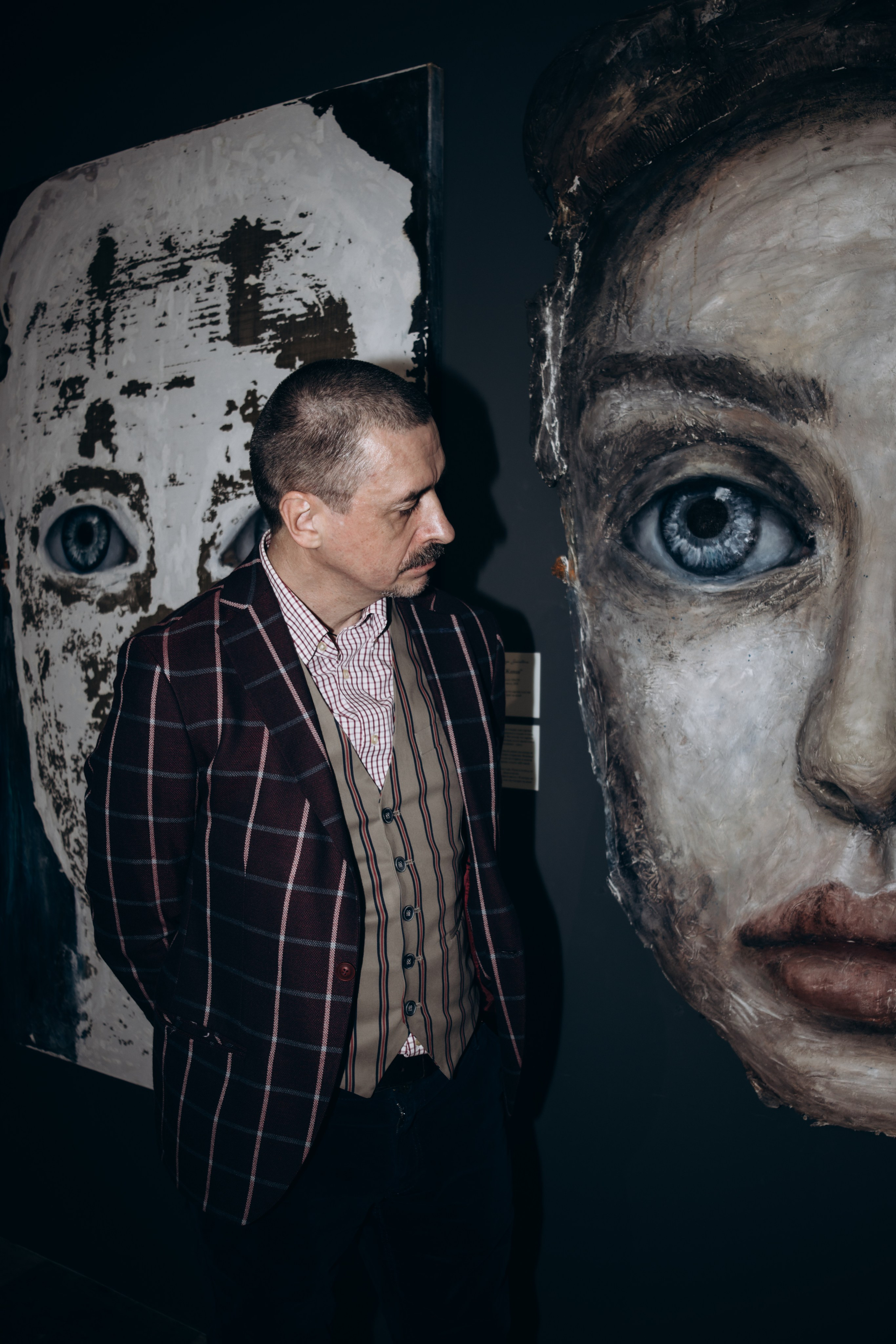 репортаж выставки художницы дарьи санатиной в москве