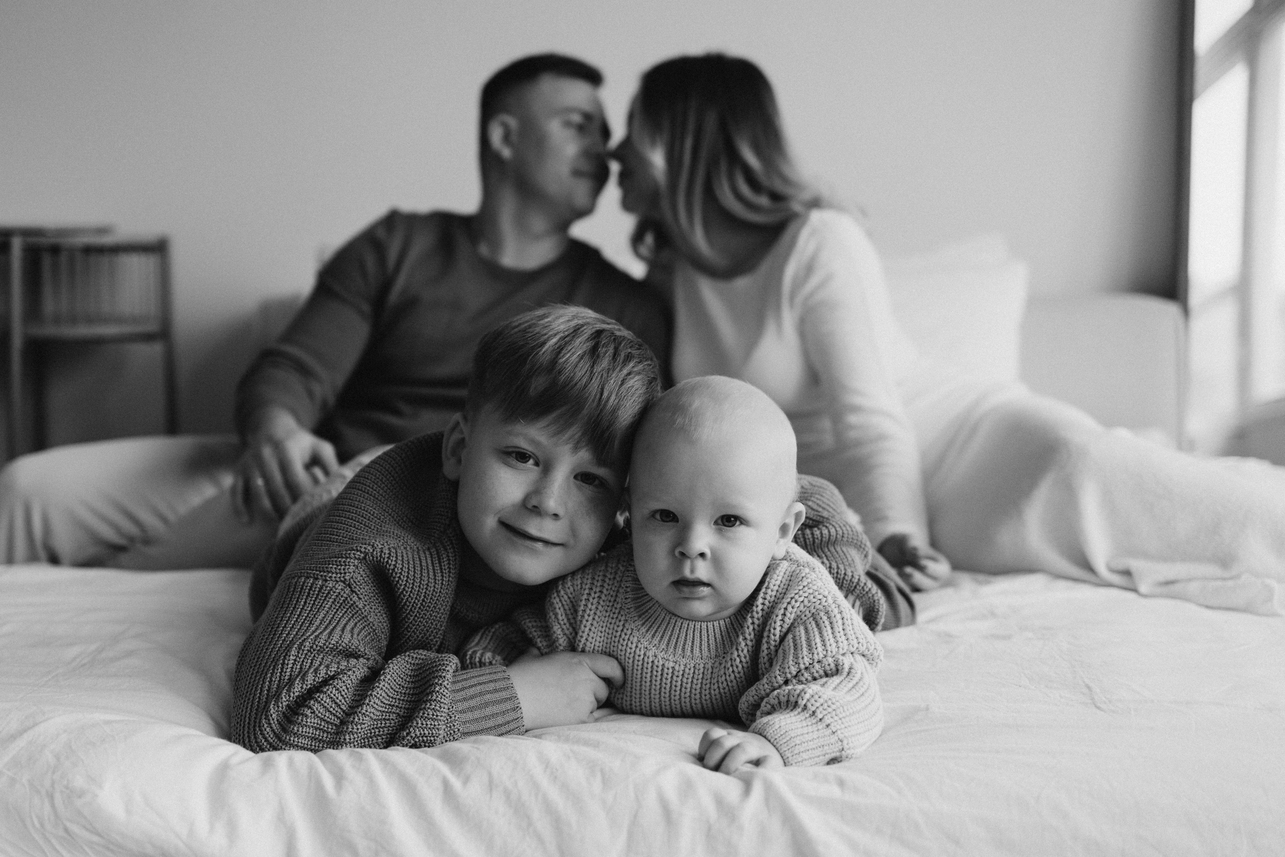 Новогодняя фотосессия с мандаринами — семья с детьми