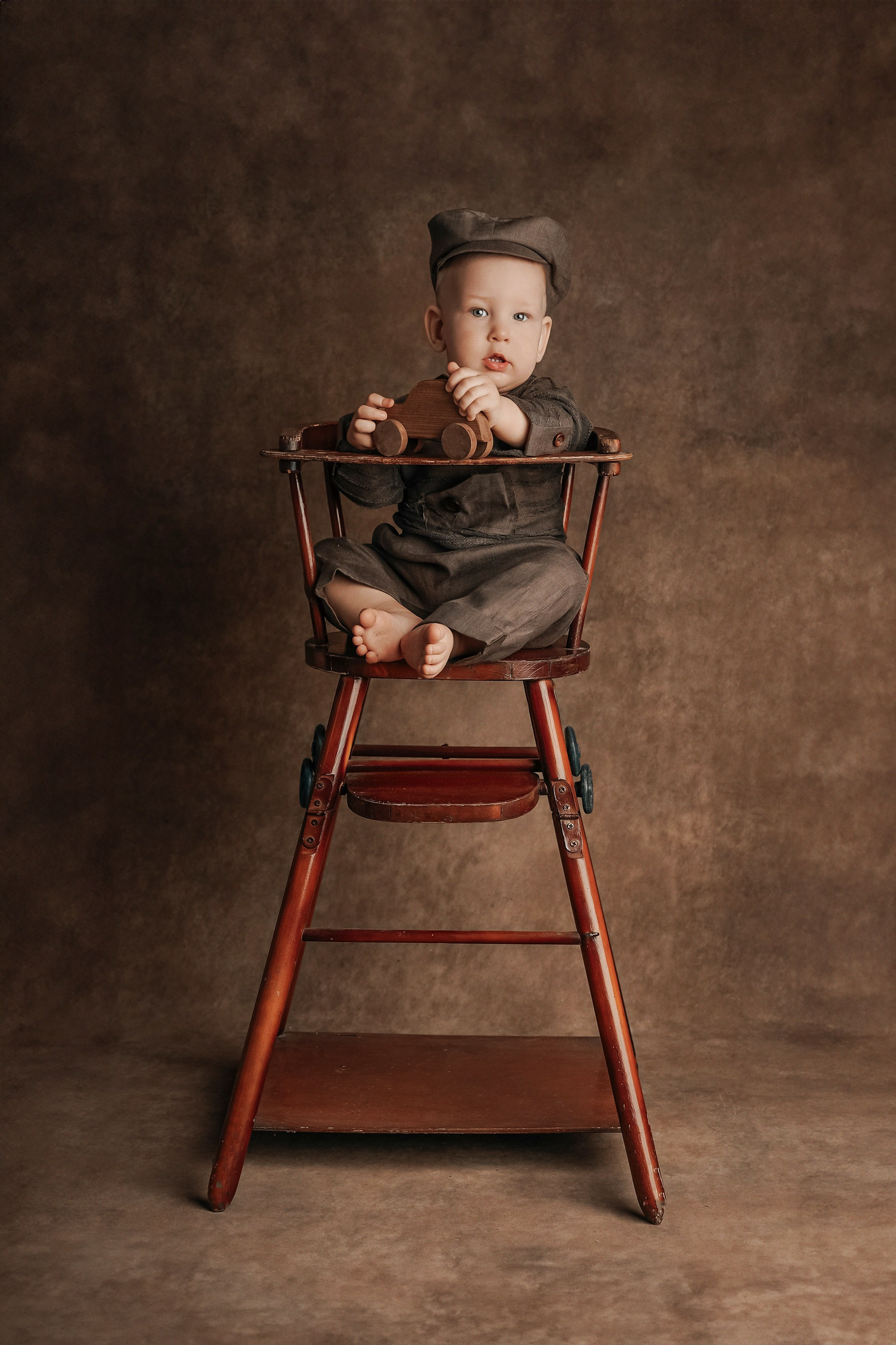 ГОДИК В РЕТРО СТИЛЕ. Фотограф новорожденных беременных в Тюмени Ткачук Татьяна