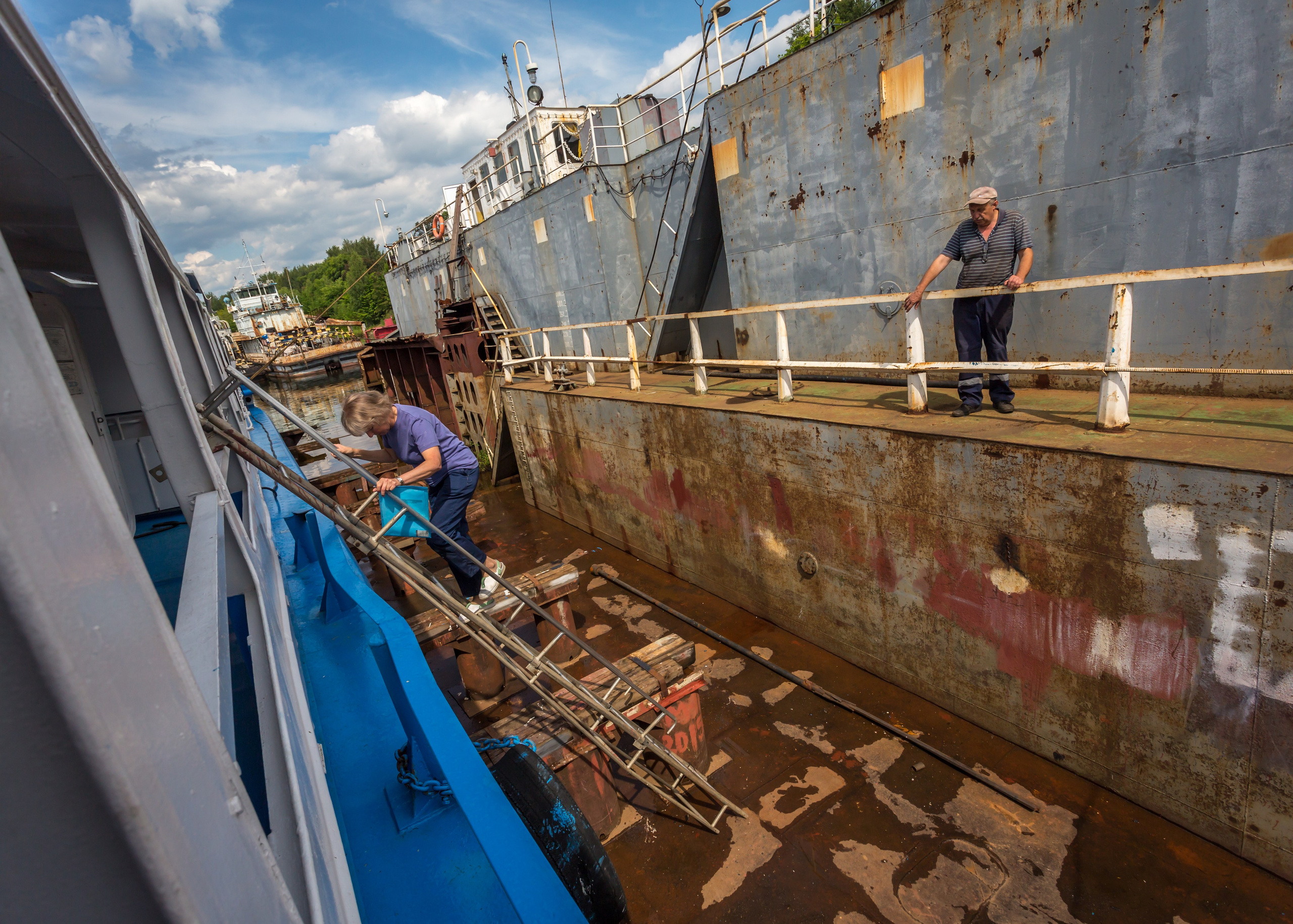 КАПИТАН МАРИНА. Контакты