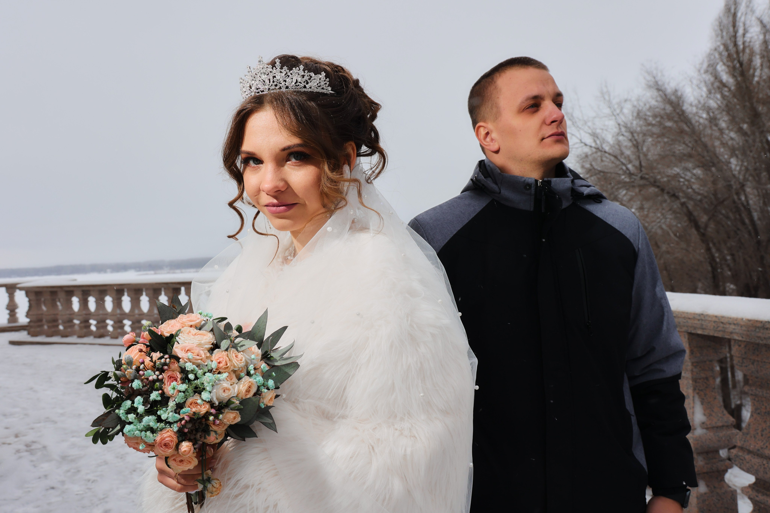 жених и невеста зимой
