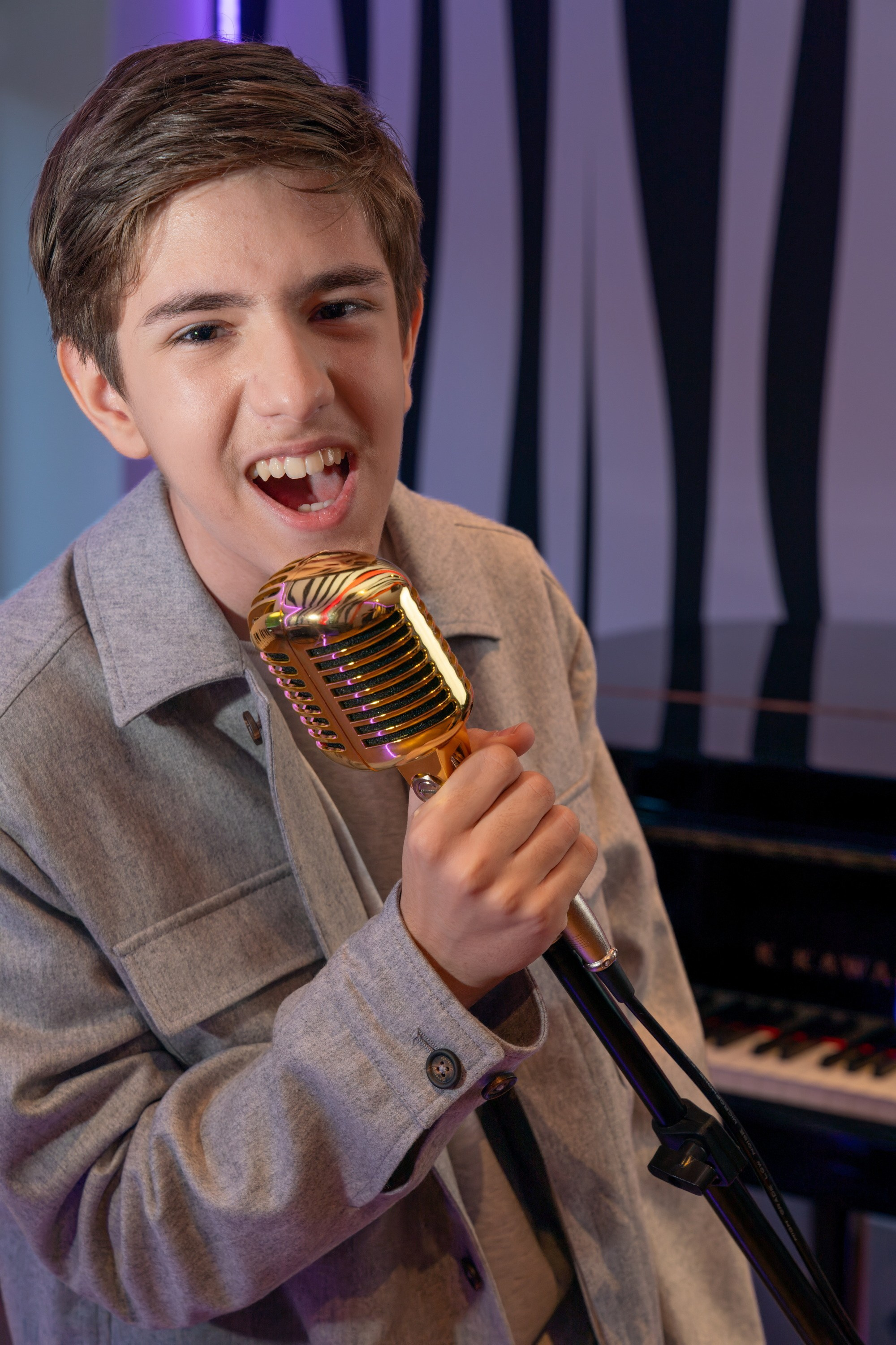 Фотограф на прогулочную фотосессии, фотосъёмка в парке, фотосессии в цветущем саду, студийные фотосессии. «Студия DRONAVT`s» — видеосъёмка и фотография г. Москва