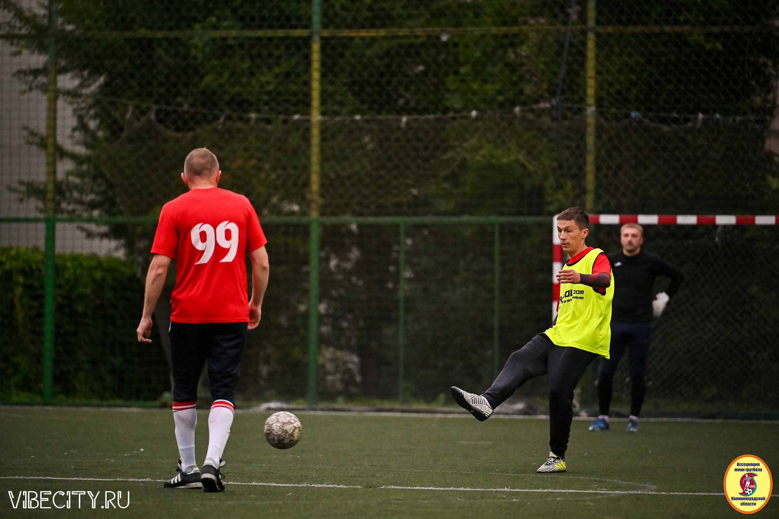 ИГРЫ МИНИ-ФУТБОЛЬНОЙ И КОРПОРАТИВНОЙ ЛИГИ. VIBECITY.RU Вайб Сити Ру Фоторепортажи Фотоотчеты Калининград