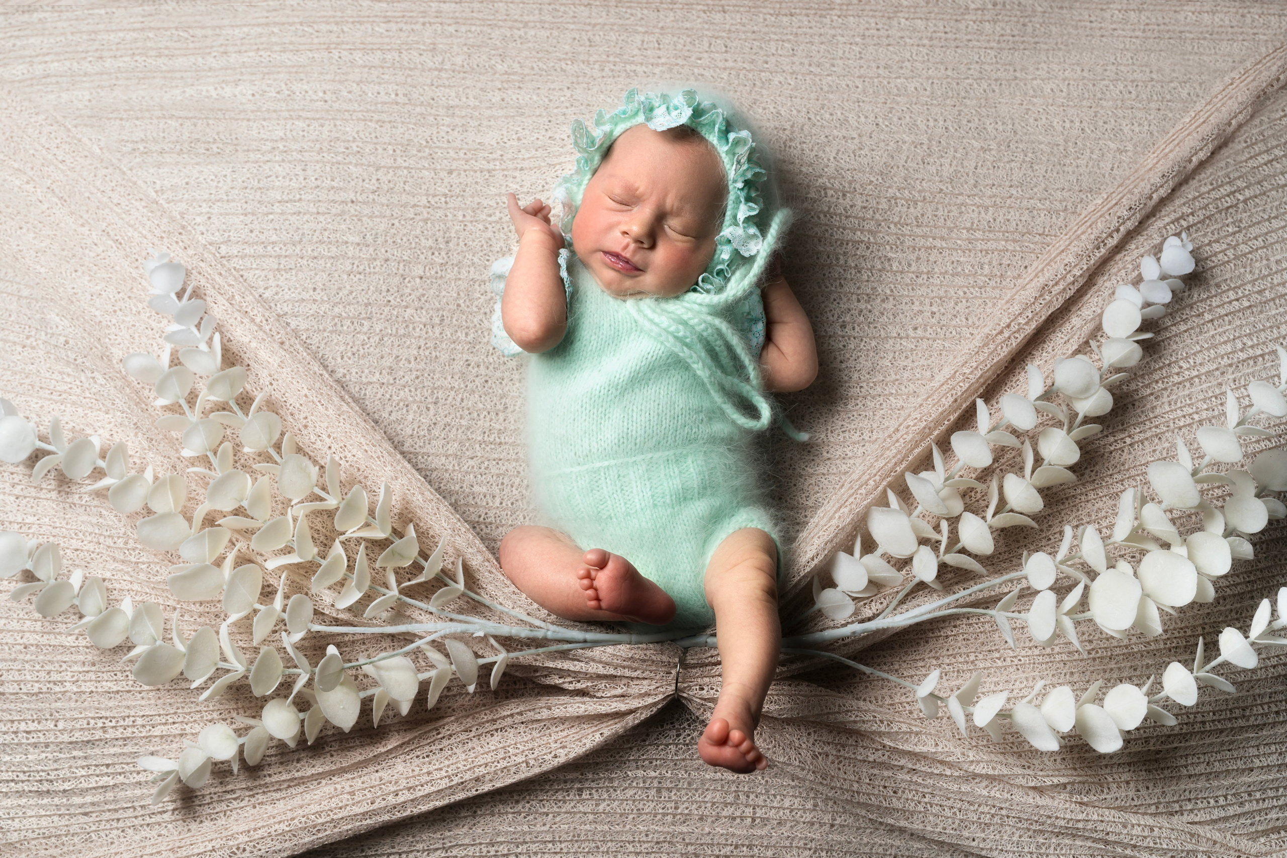 Фотосессия новорожденного (newborn). Фотограф новорожденных, детей до года и беременных в Симферополе