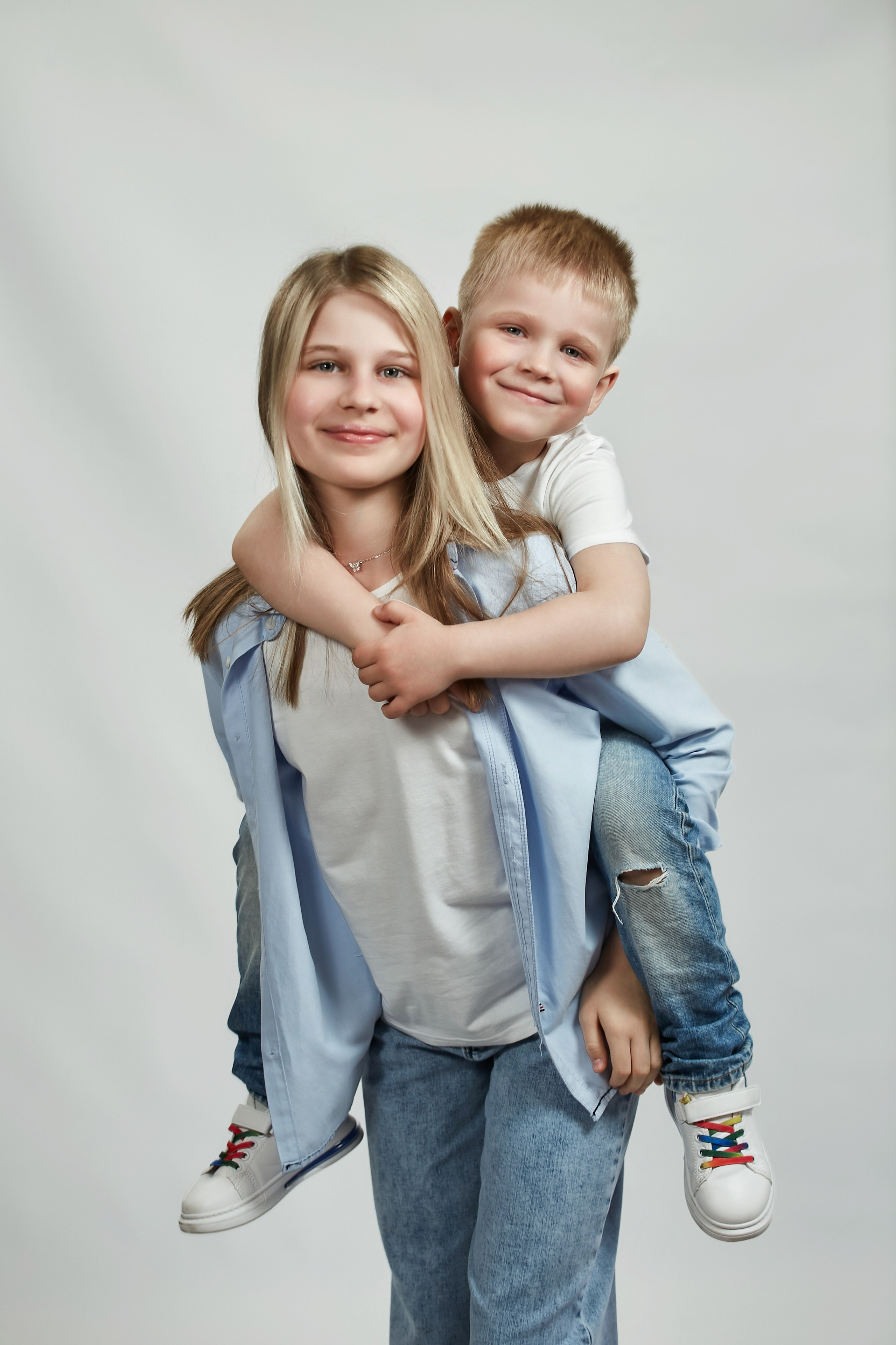 Детская фотосессия — фотосъемка в студии «Миллион Портретов»