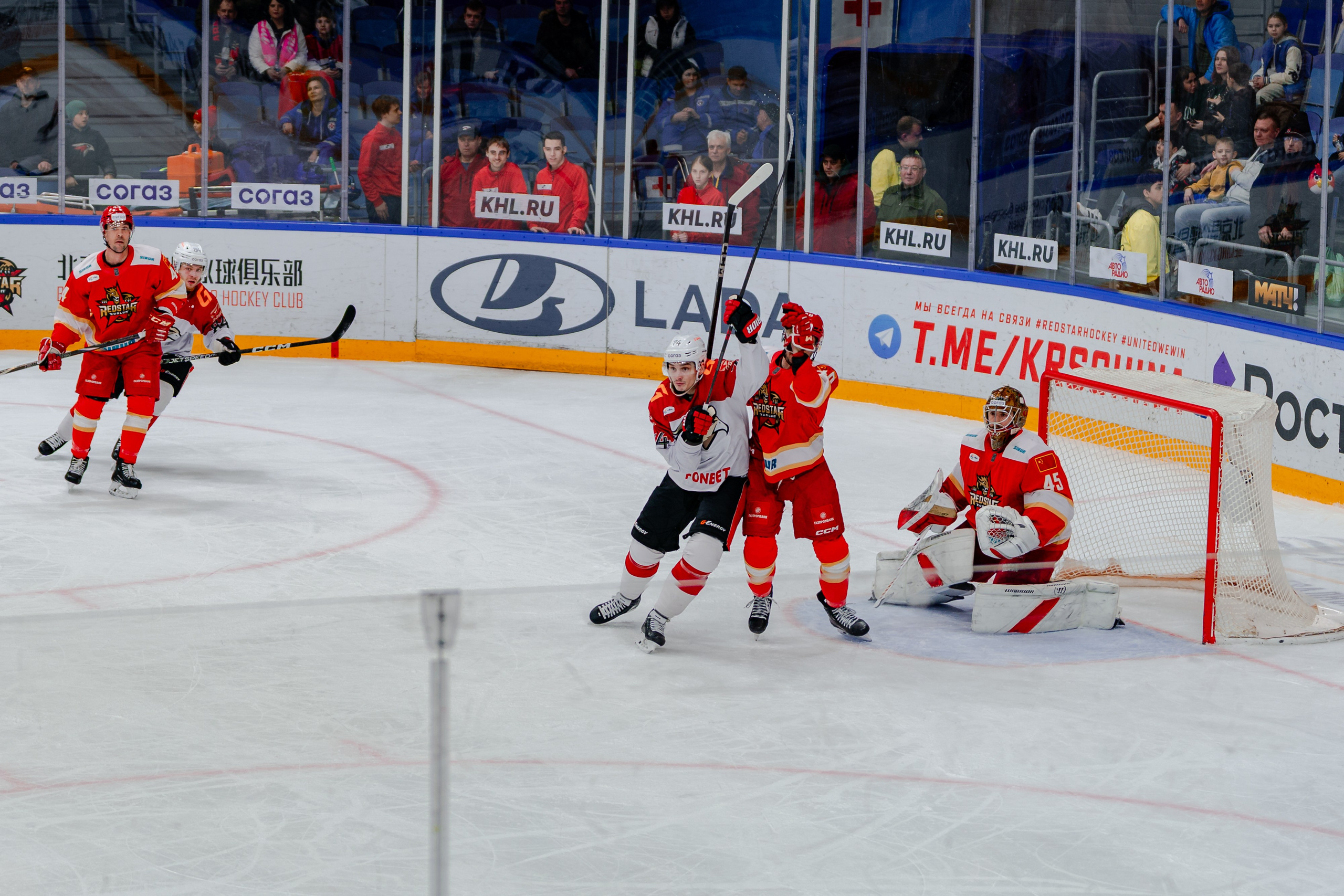 КХЛ КУНЬЛУНЬ РС — АВАНГАРД 22 МАРТА 2025. Репортажный фотограф в Москве Измалков Артем