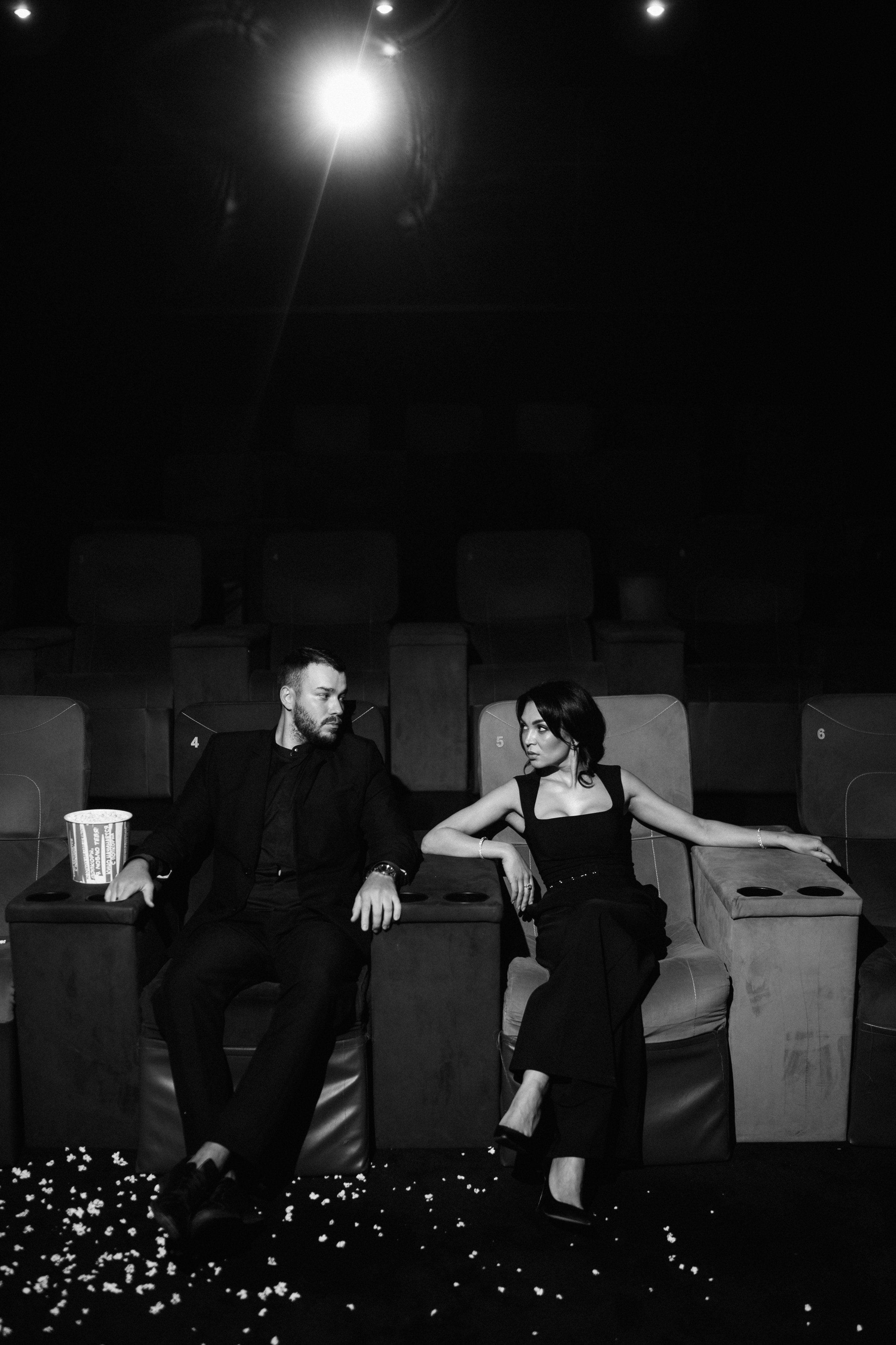 ЖУРНАЛ АКСАКОВ, ЛЕПЕСТОК СТОР, УЛЬТРА СИНЕМА