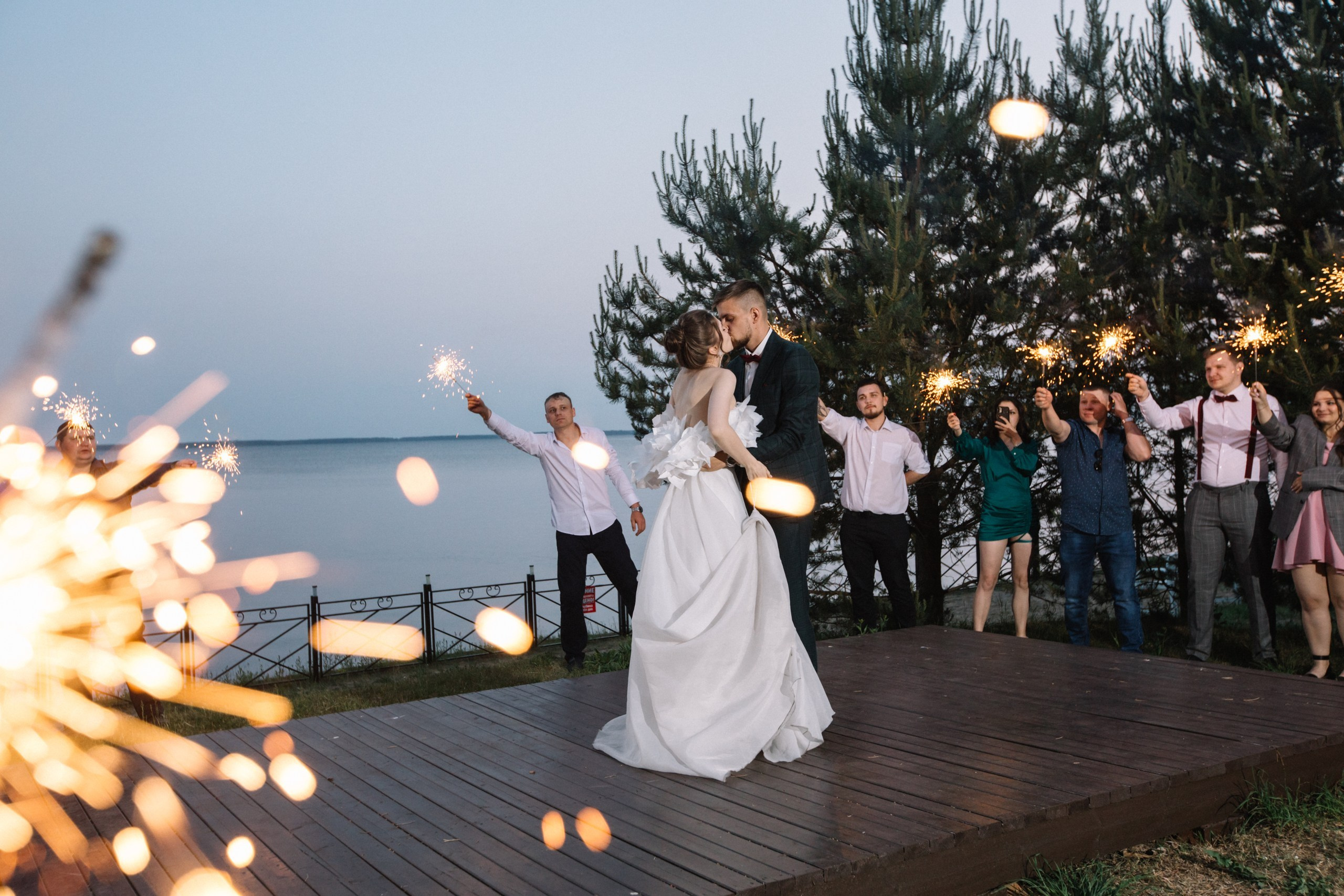 А & Ю | Камерная свадьба под открытым небом. Свадебный фотограф Настя Шелл г. Череповец