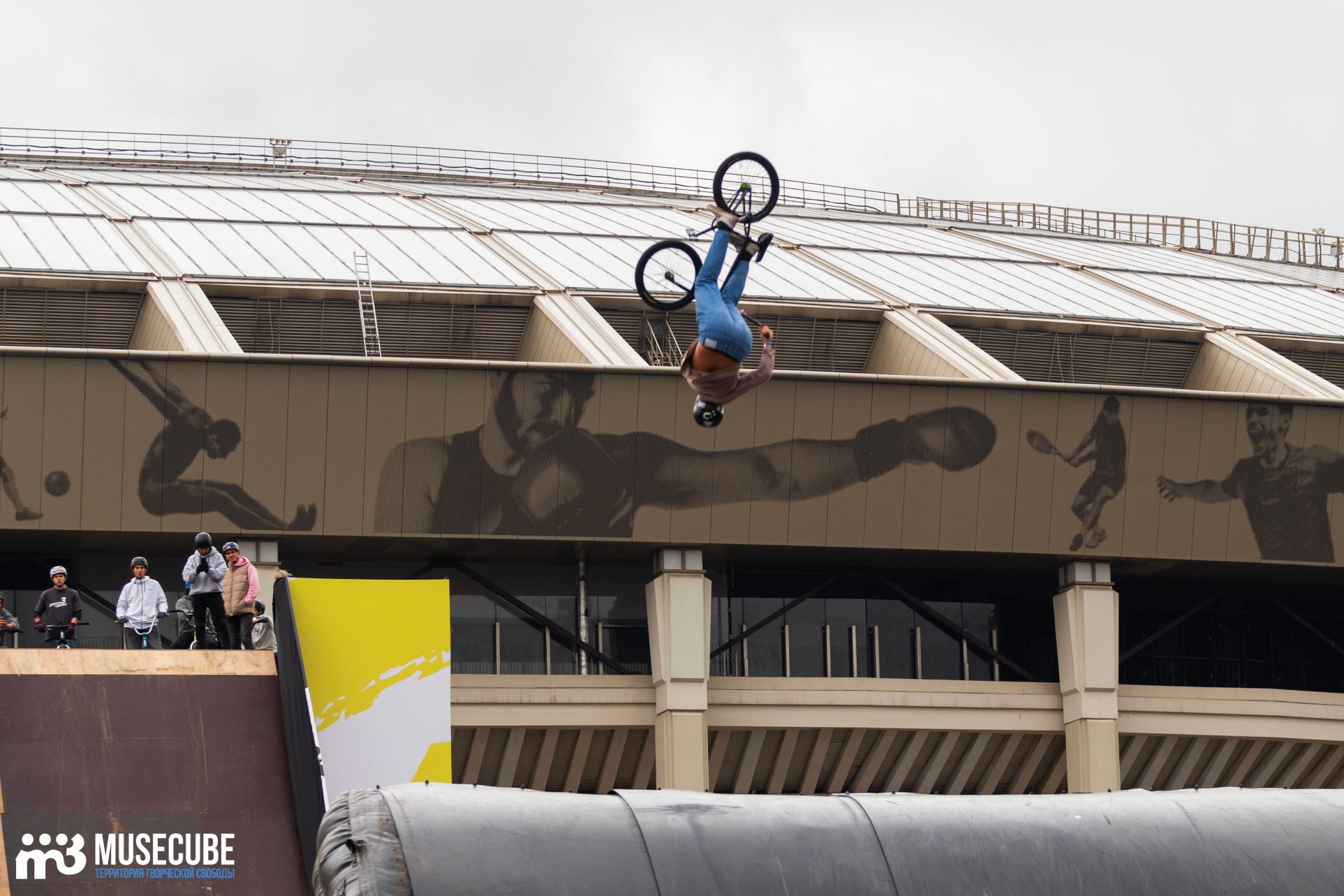 Уличный драйв. Концертный фотограф