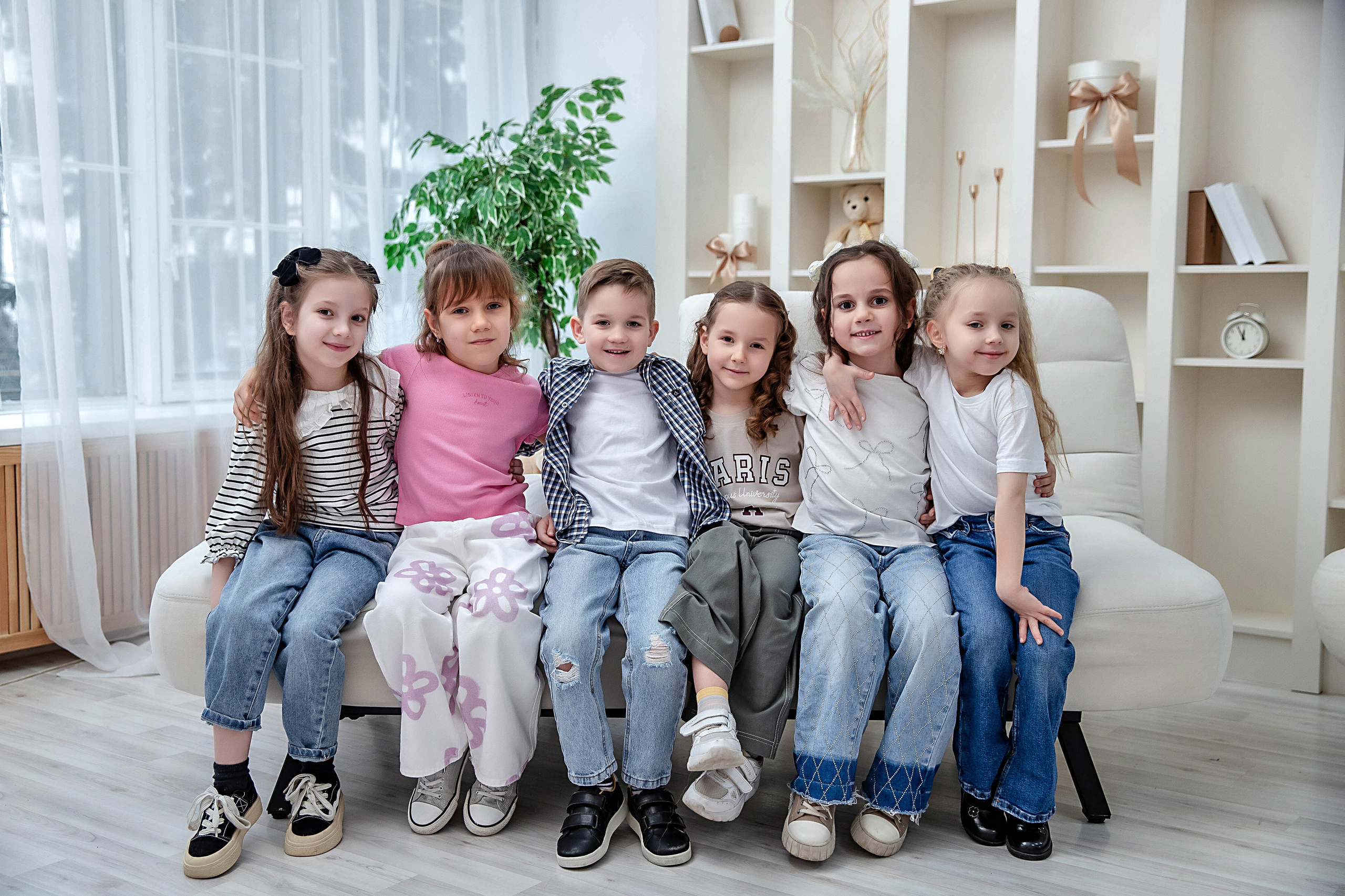 Выпускные (школьные) альбомы (книги) в Ростове-на-Дону. Современные Выпускные Альбомы в Ростове-на-Дону