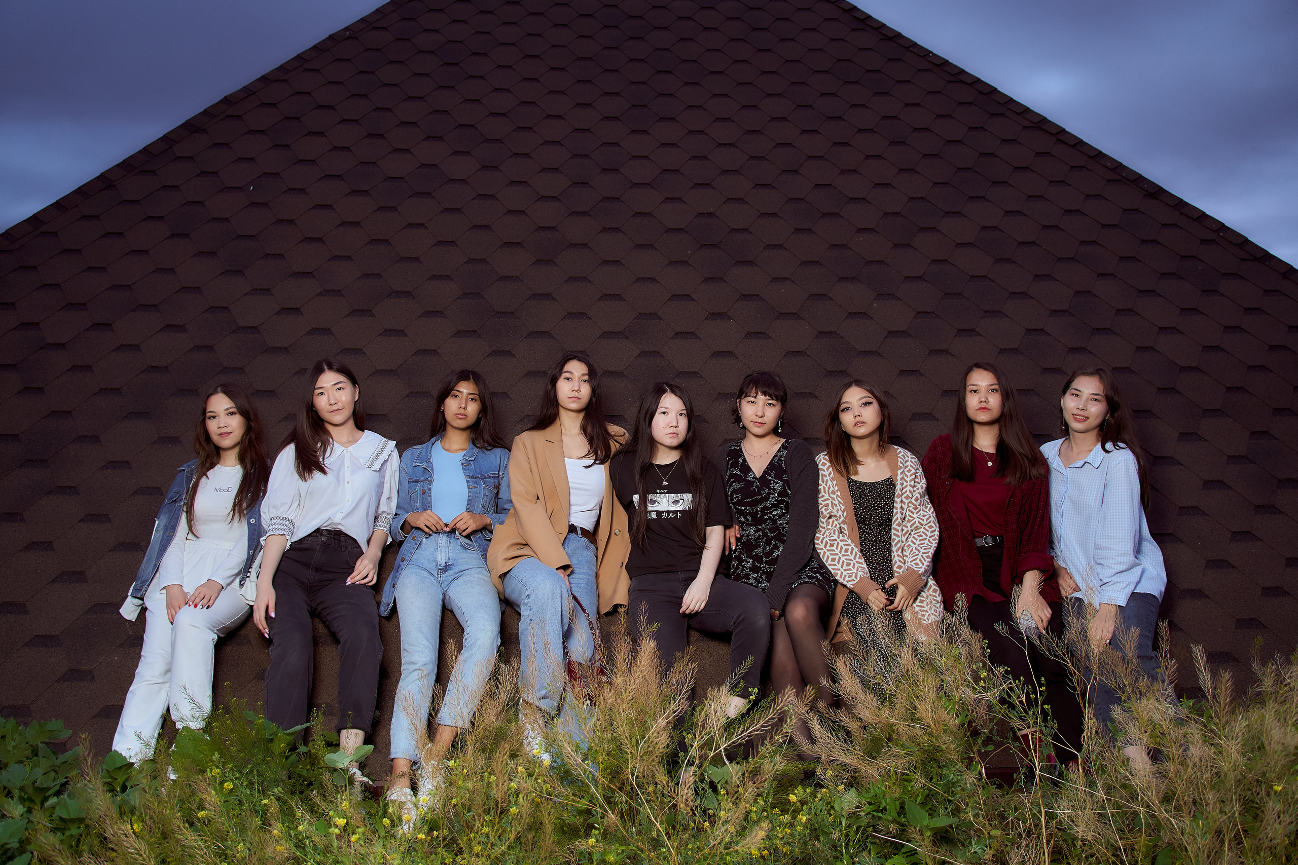 УСЛУГИ 9-11 КЛАССЫ. Школьный фотограф в Уральске, студия | Классный Школьный Альбом