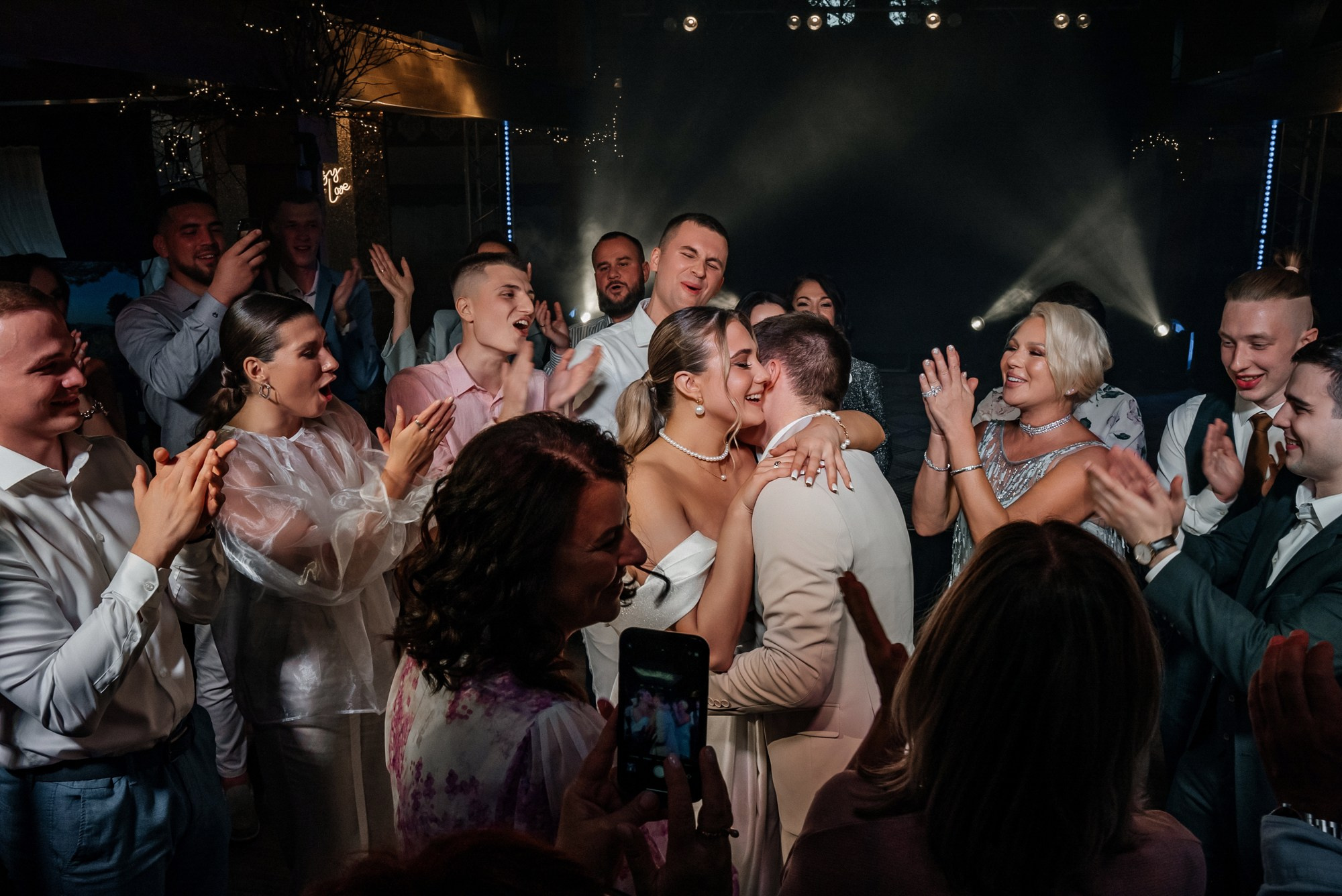 Свадебная фотосъемка Малые Карелы Архангельск Новотель. Свадебный фотограф в Архангельске и Северодвинске