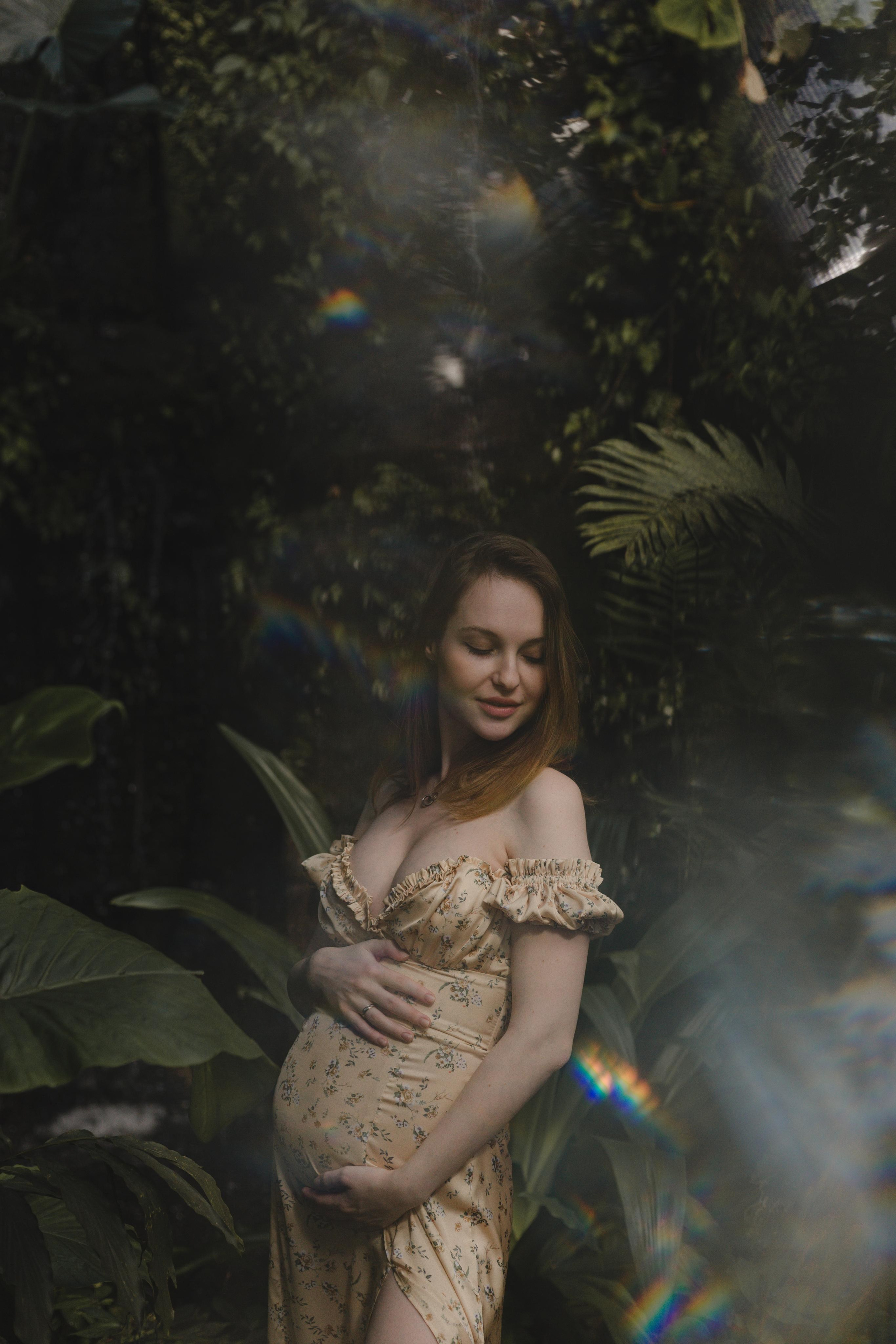 Pregnancy photoshoot. Wedding photographer Europe