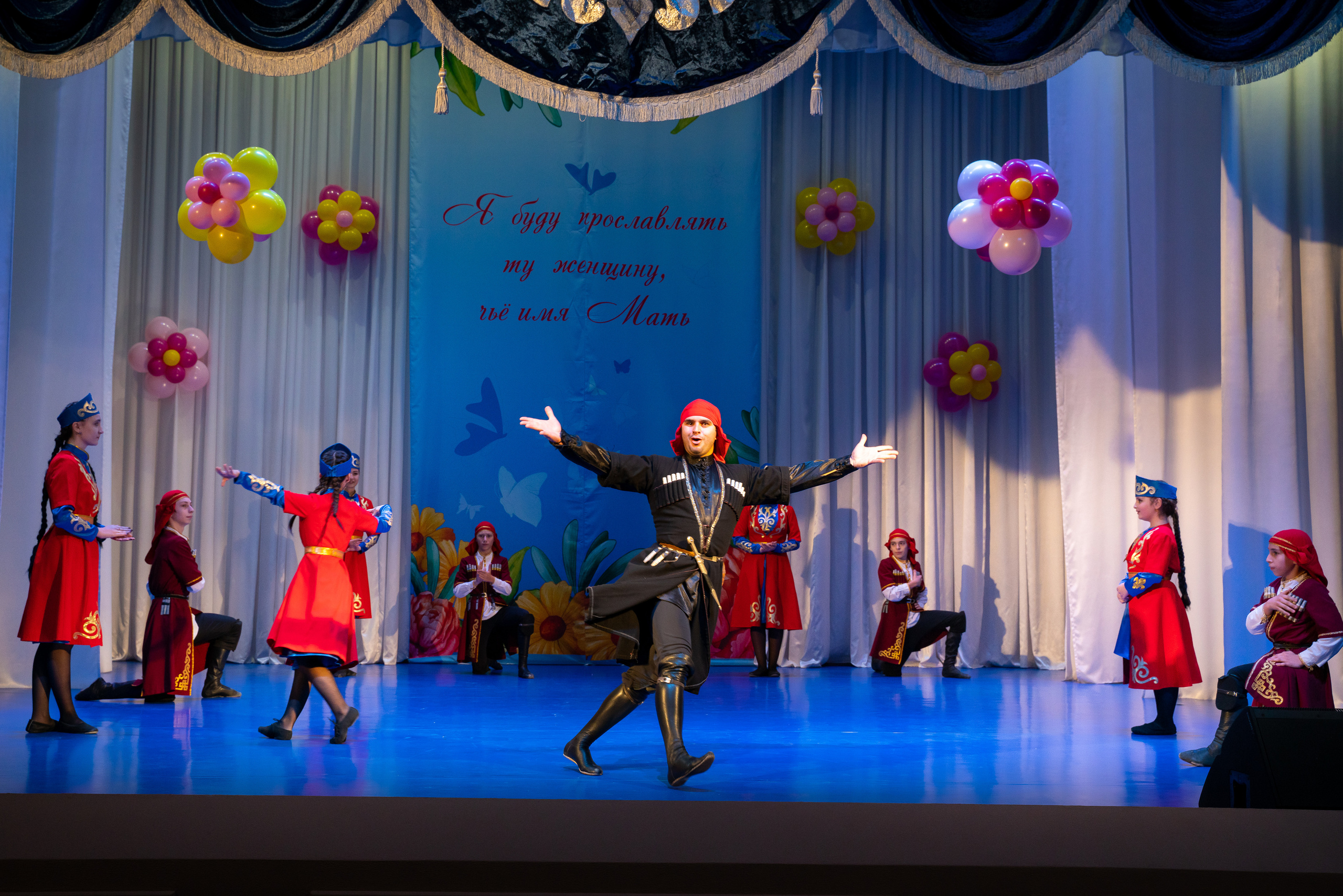 День матери. Марьина роща. Жизнь курорта Кабардинка в фотографиях