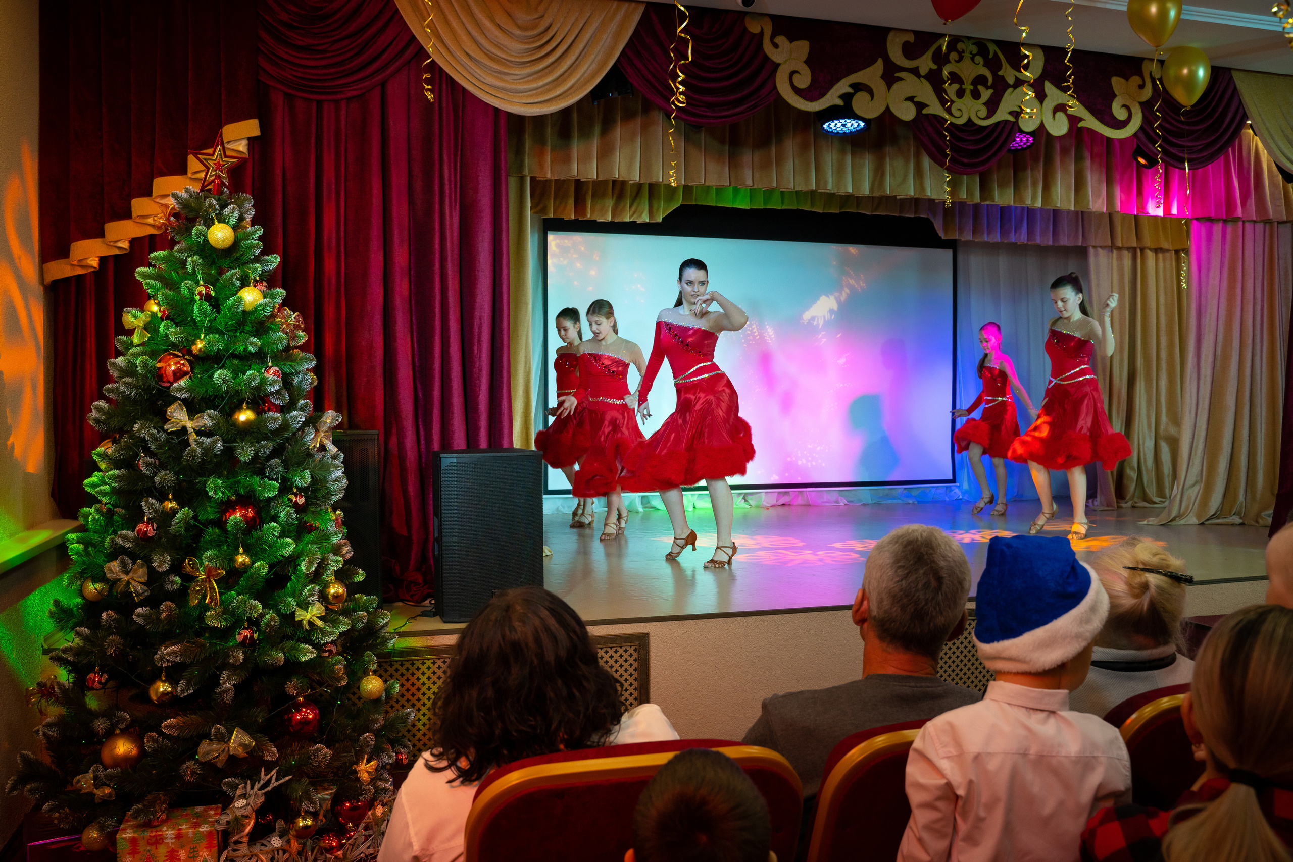 Новогодний концерт, с. Виноградное. Жизнь курорта Кабардинка в фотографиях