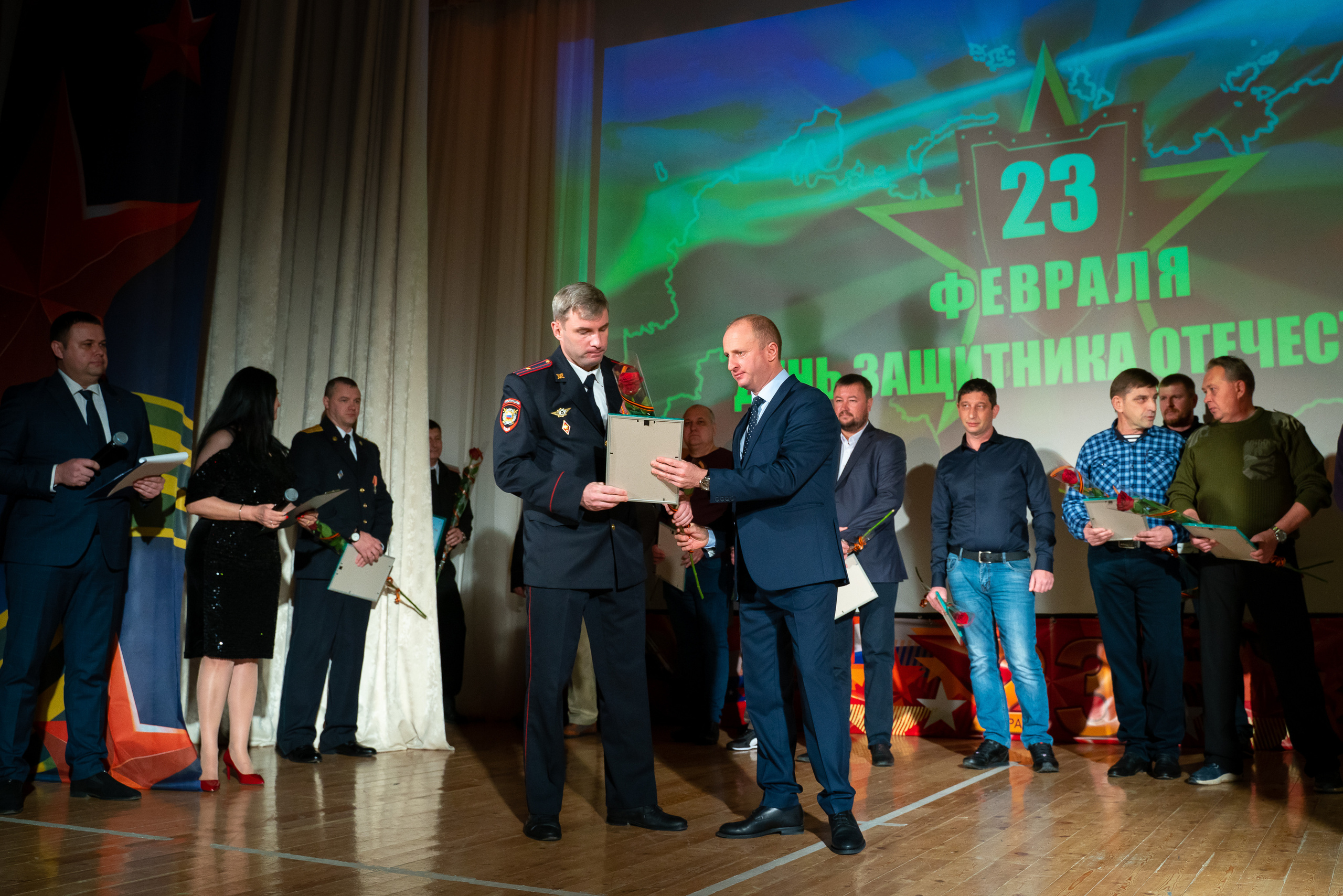 Концерт на 23 февраля в дк Кабардинки. Жизнь курорта Кабардинка в фотографиях