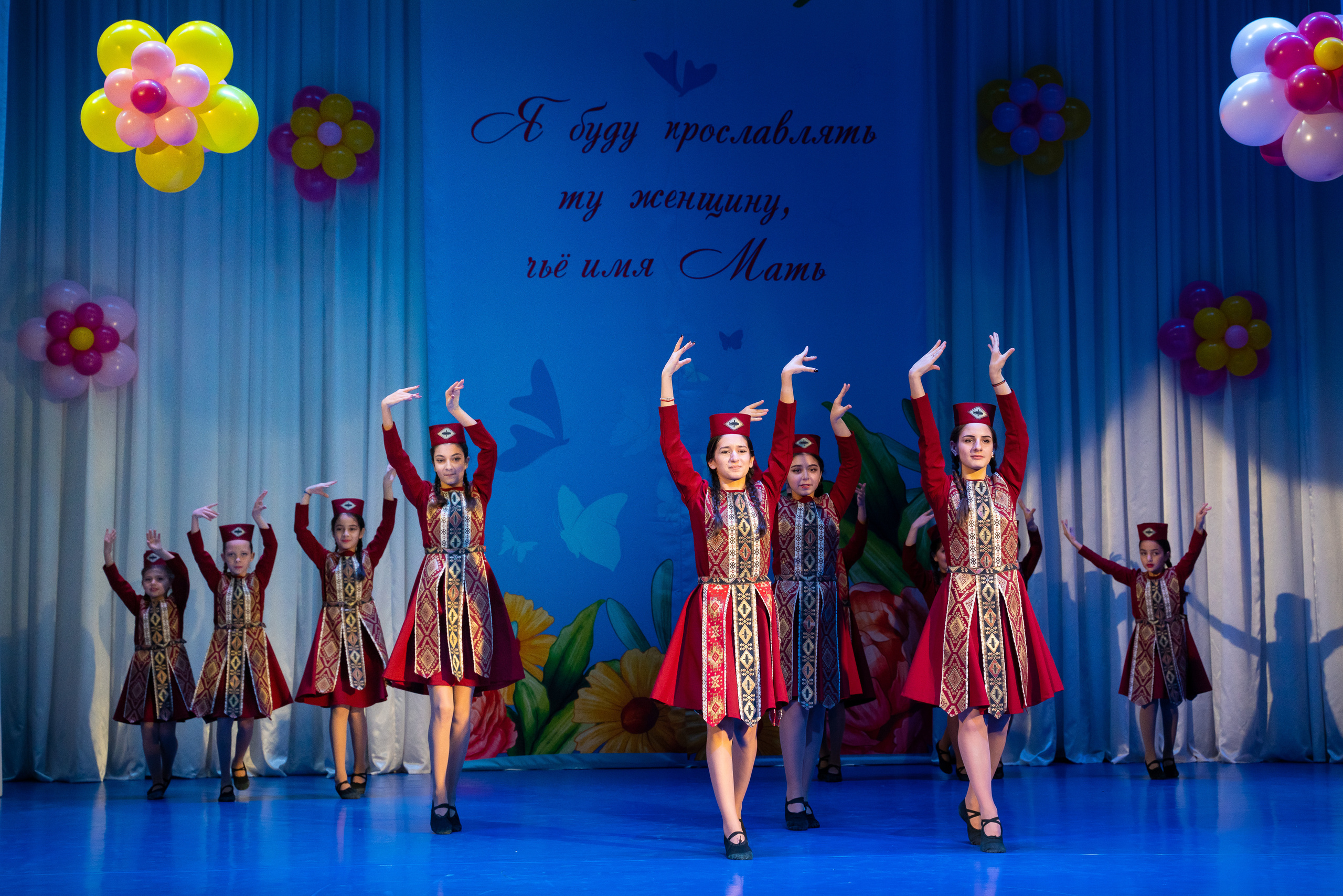 День матери. Марьина роща. Жизнь курорта Кабардинка в фотографиях