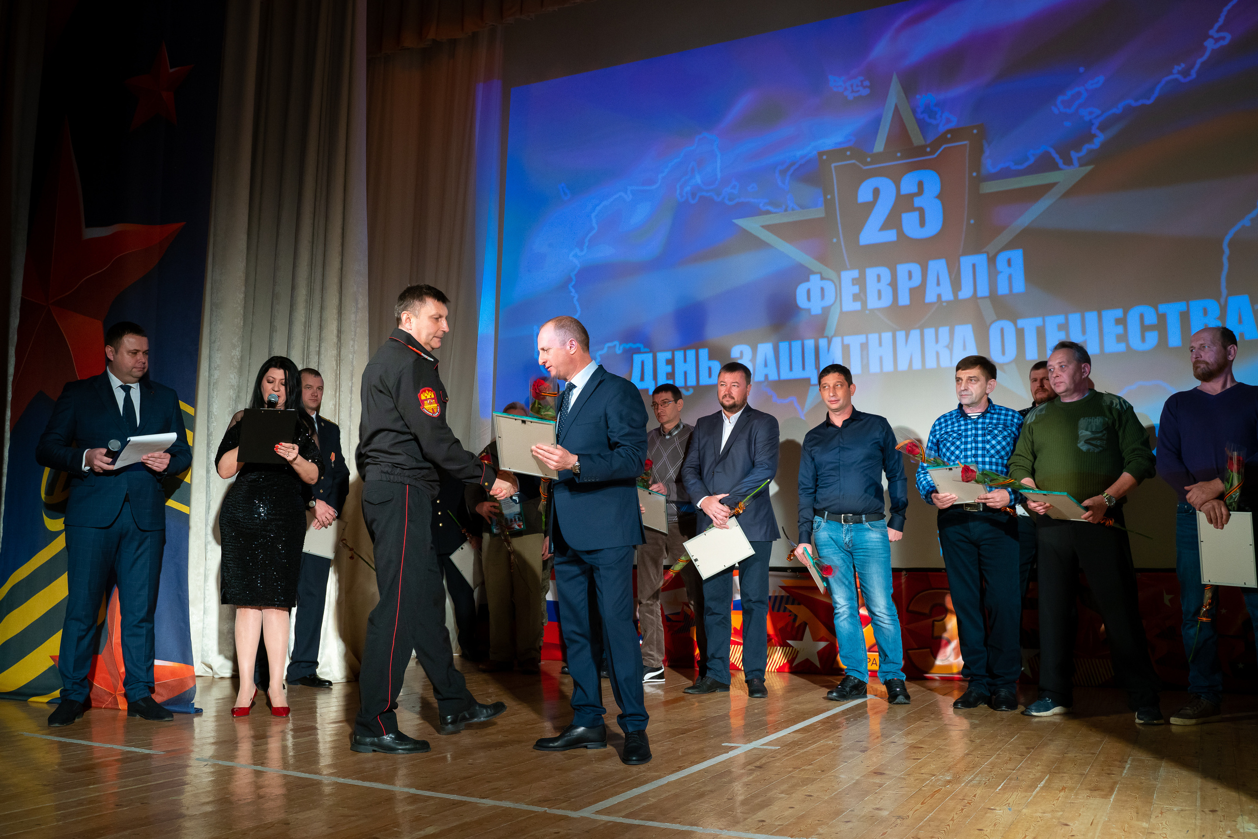 Концерт на 23 февраля в дк Кабардинки. Жизнь курорта Кабардинка в фотографиях