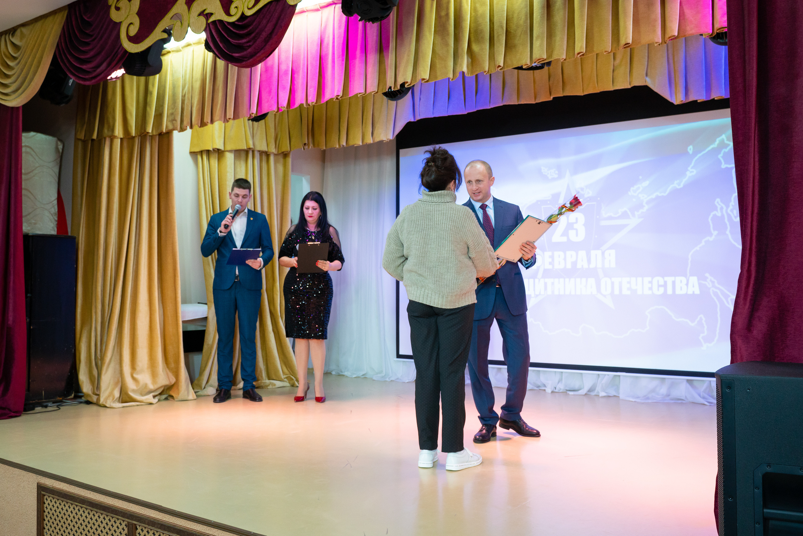 Концерт на 23 февраля с. Виноградное. Жизнь курорта Кабардинка в фотографиях