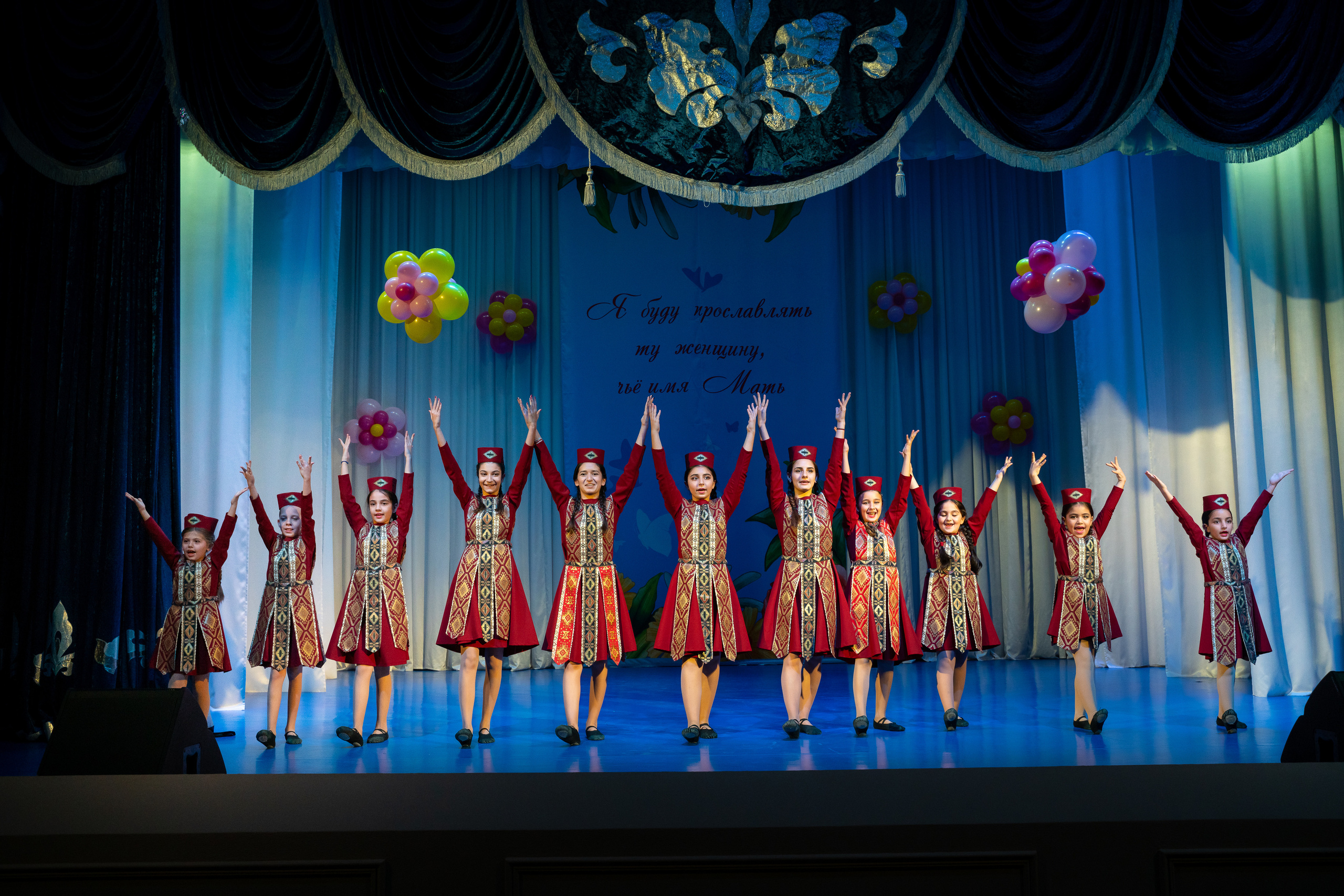 День матери. Марьина роща. Жизнь курорта Кабардинка в фотографиях