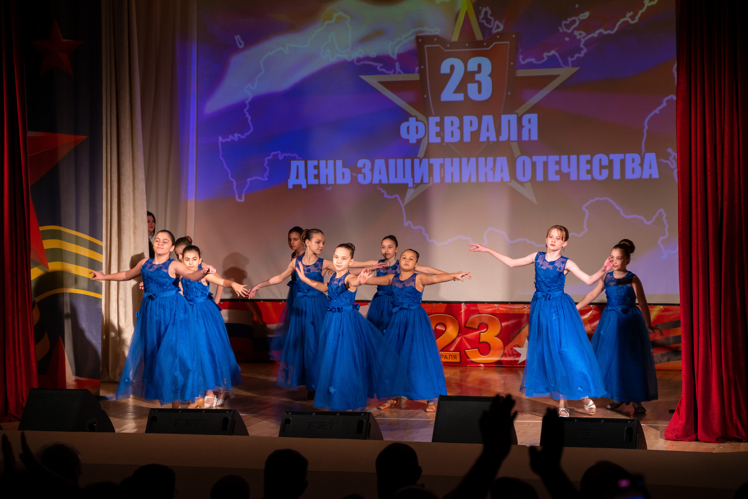 Концерт на 23 февраля в дк Кабардинки. Жизнь курорта Кабардинка в фотографиях