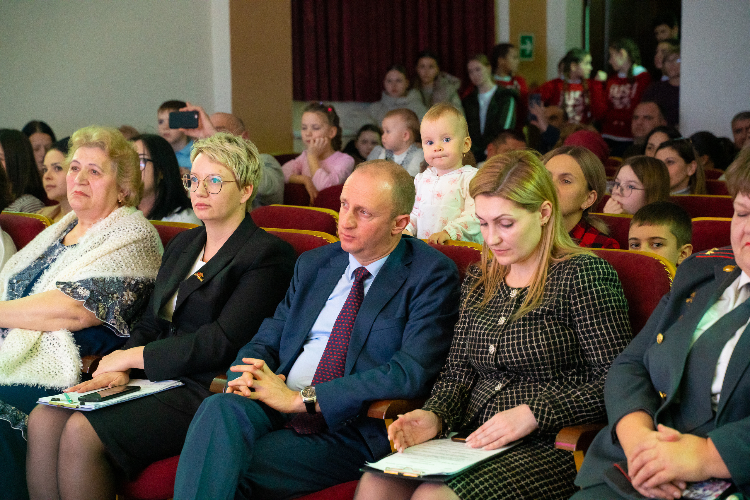 Концерт на 23 февраля с. Виноградное. Жизнь курорта Кабардинка в фотографиях