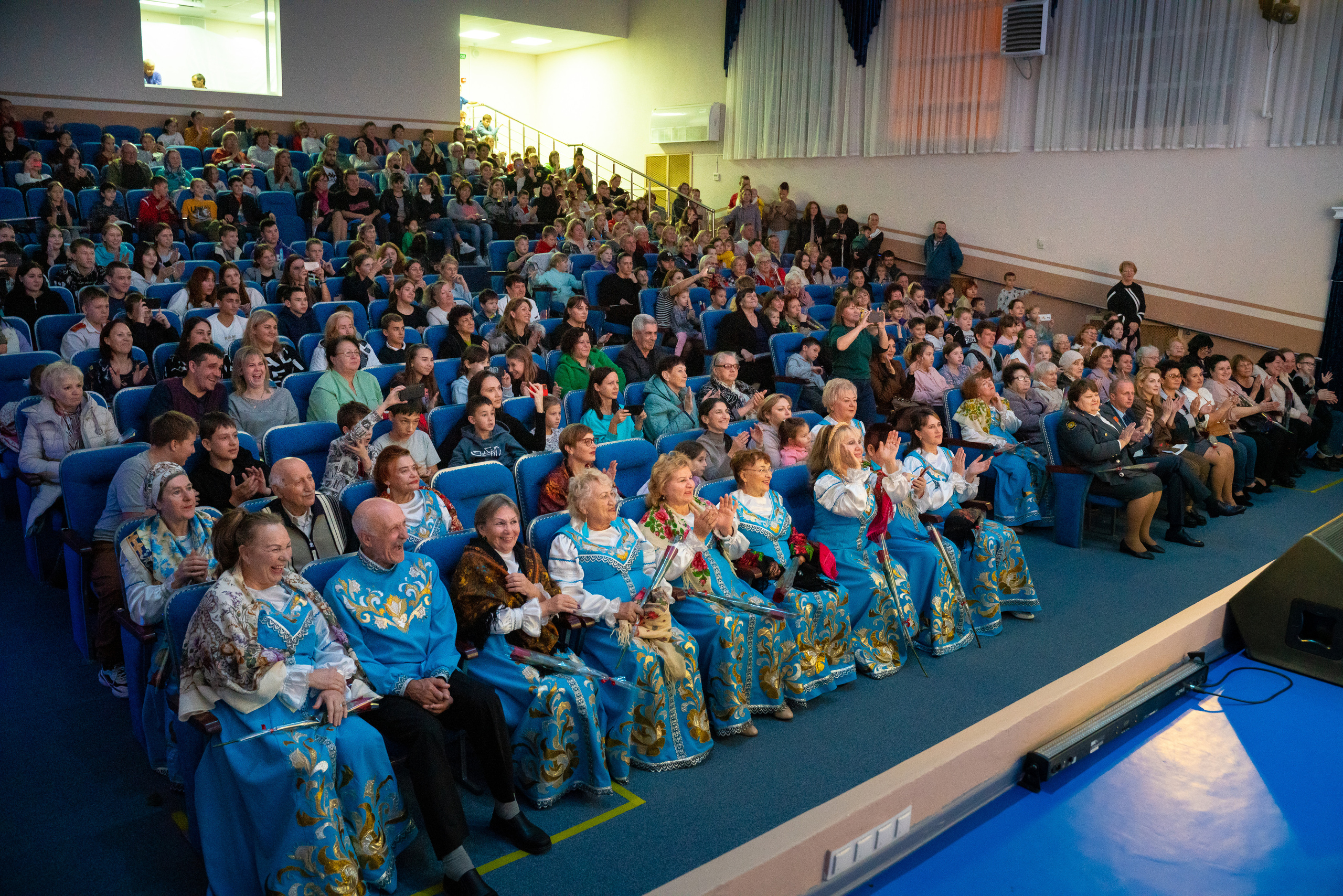 День матери. Марьина роща. Жизнь курорта Кабардинка в фотографиях