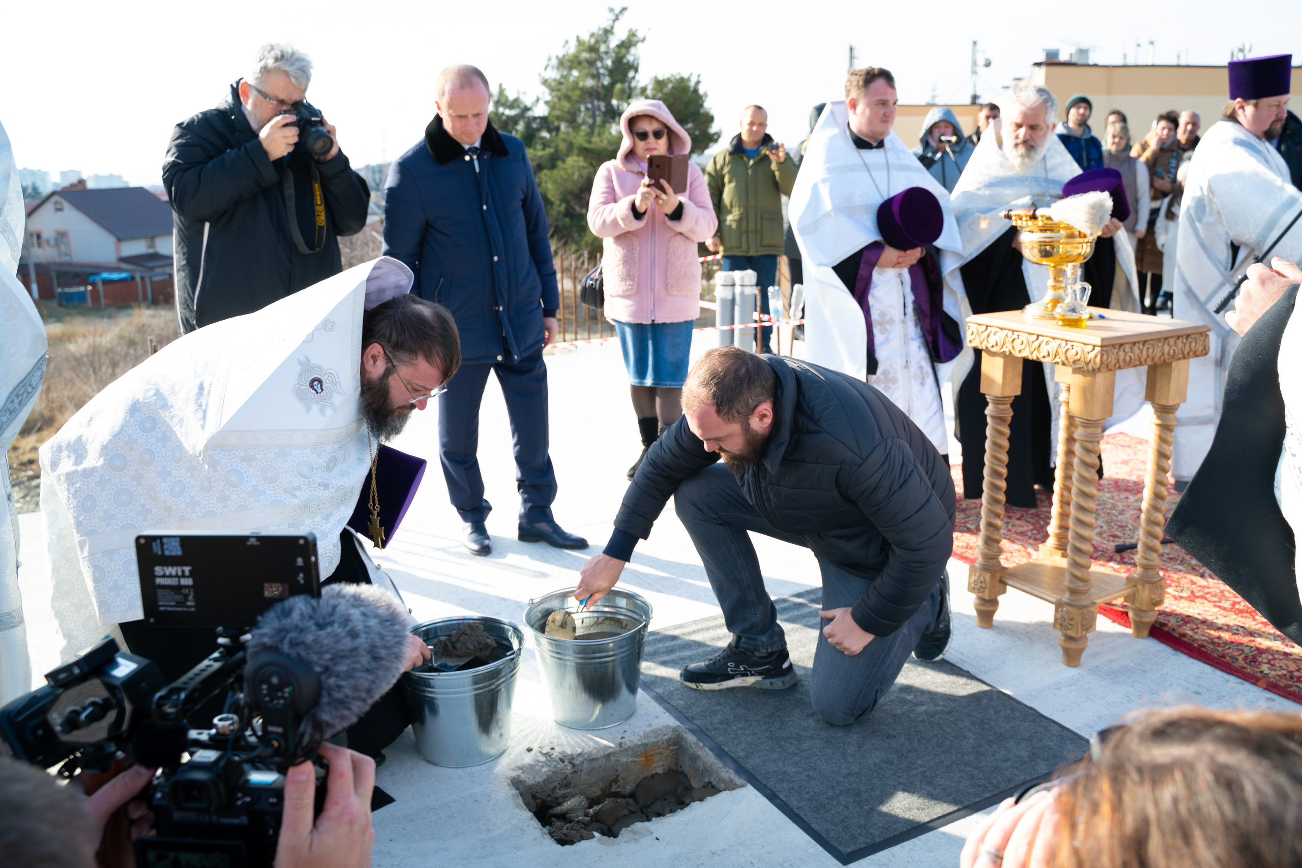 Закладка камня. Жизнь курорта Кабардинка в фотографиях