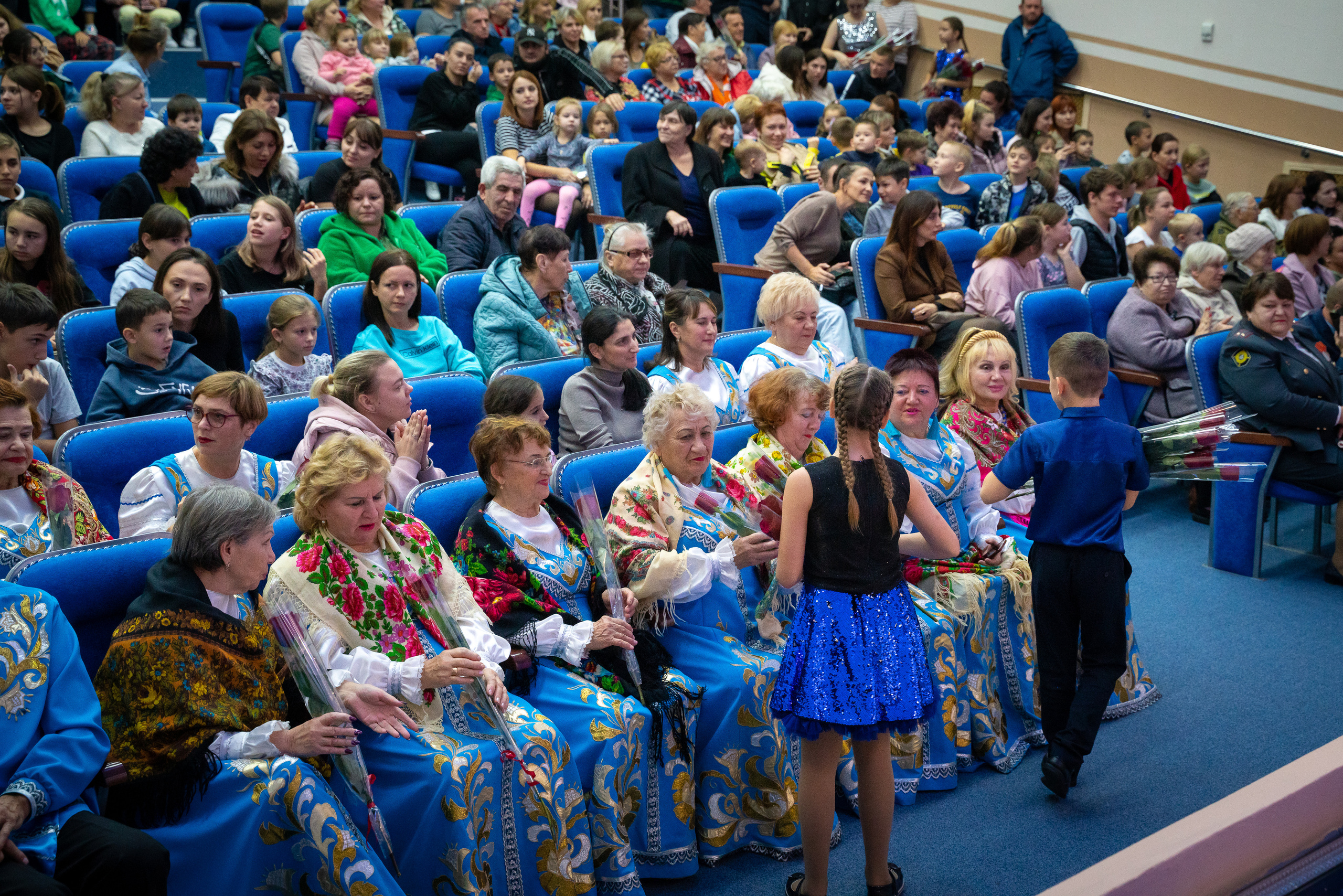 День матери. Марьина роща. Жизнь курорта Кабардинка в фотографиях