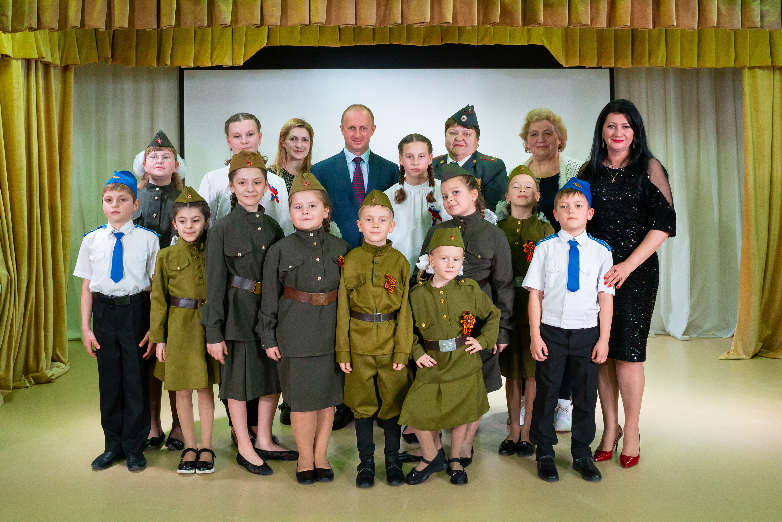 Концерт на 23 февраля с. Виноградное. Жизнь курорта Кабардинка в фотографиях