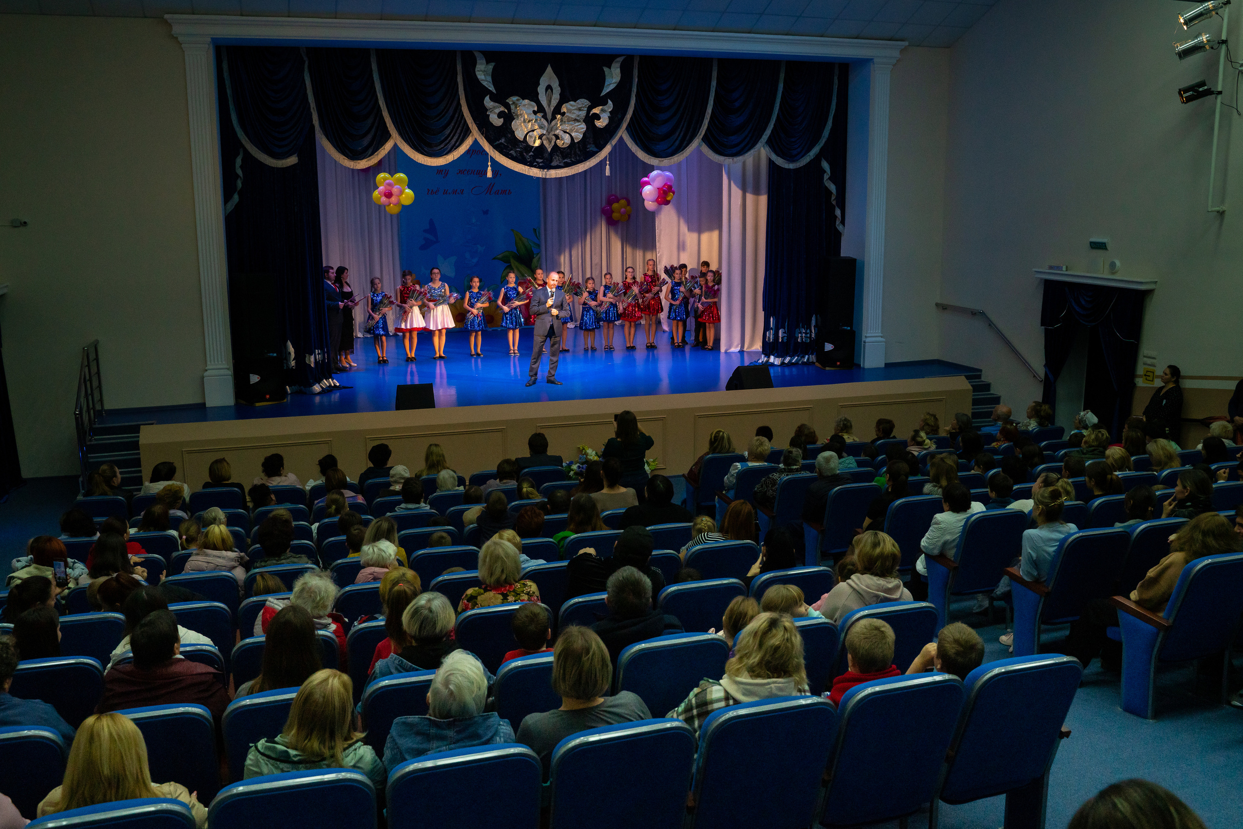 День матери. Марьина роща. Жизнь курорта Кабардинка в фотографиях