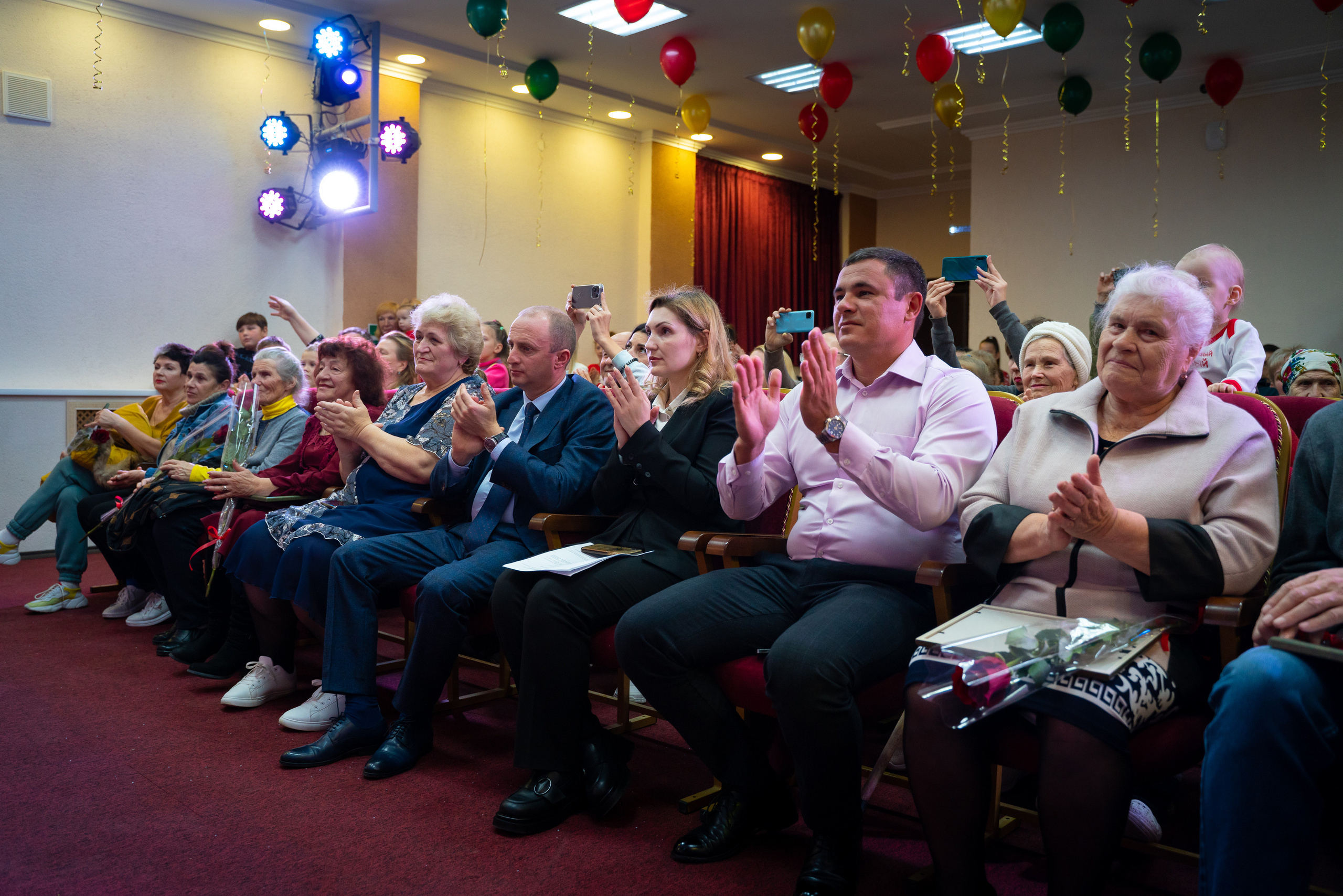 Новогодний концерт, с. Виноградное. Жизнь курорта Кабардинка в фотографиях