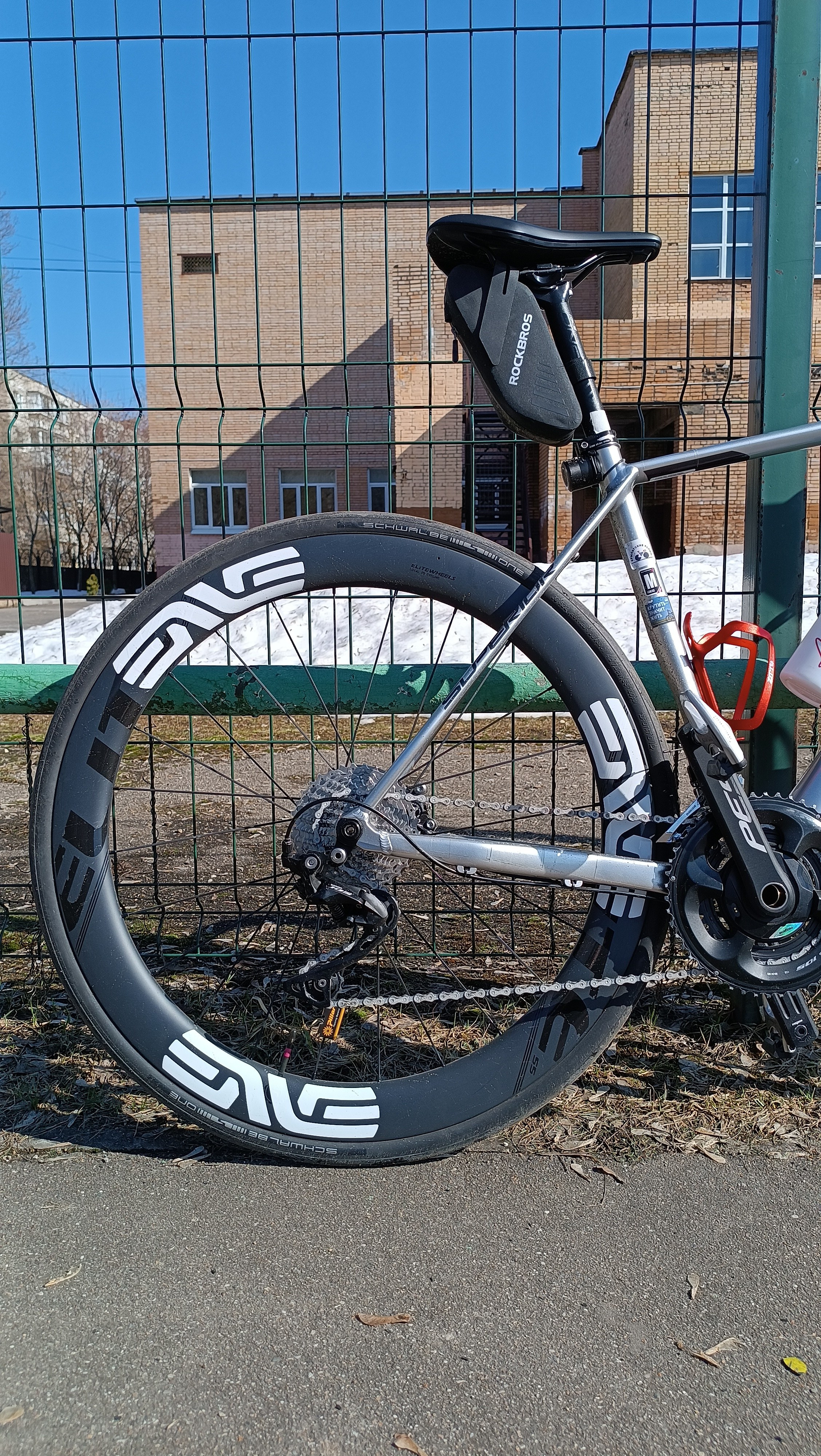 Открыл шоссейный велосезон 2026. Репортажный фотограф Сыбер Мартти