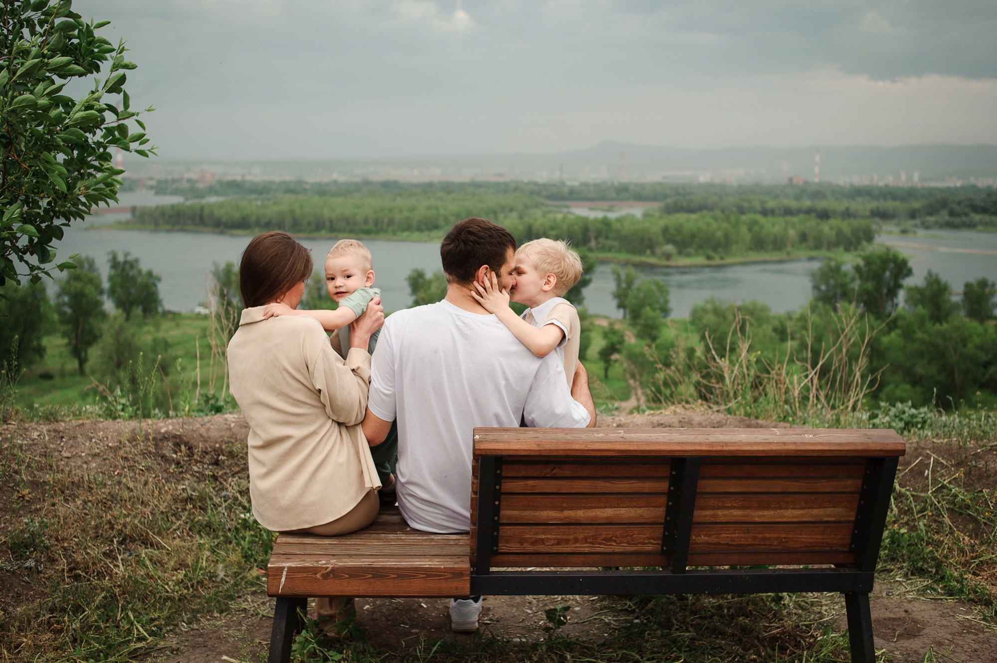 Семейная прогулка для семьи Поповых. Семейный и женский фотограф Красноярск Екатерина Пусенкова