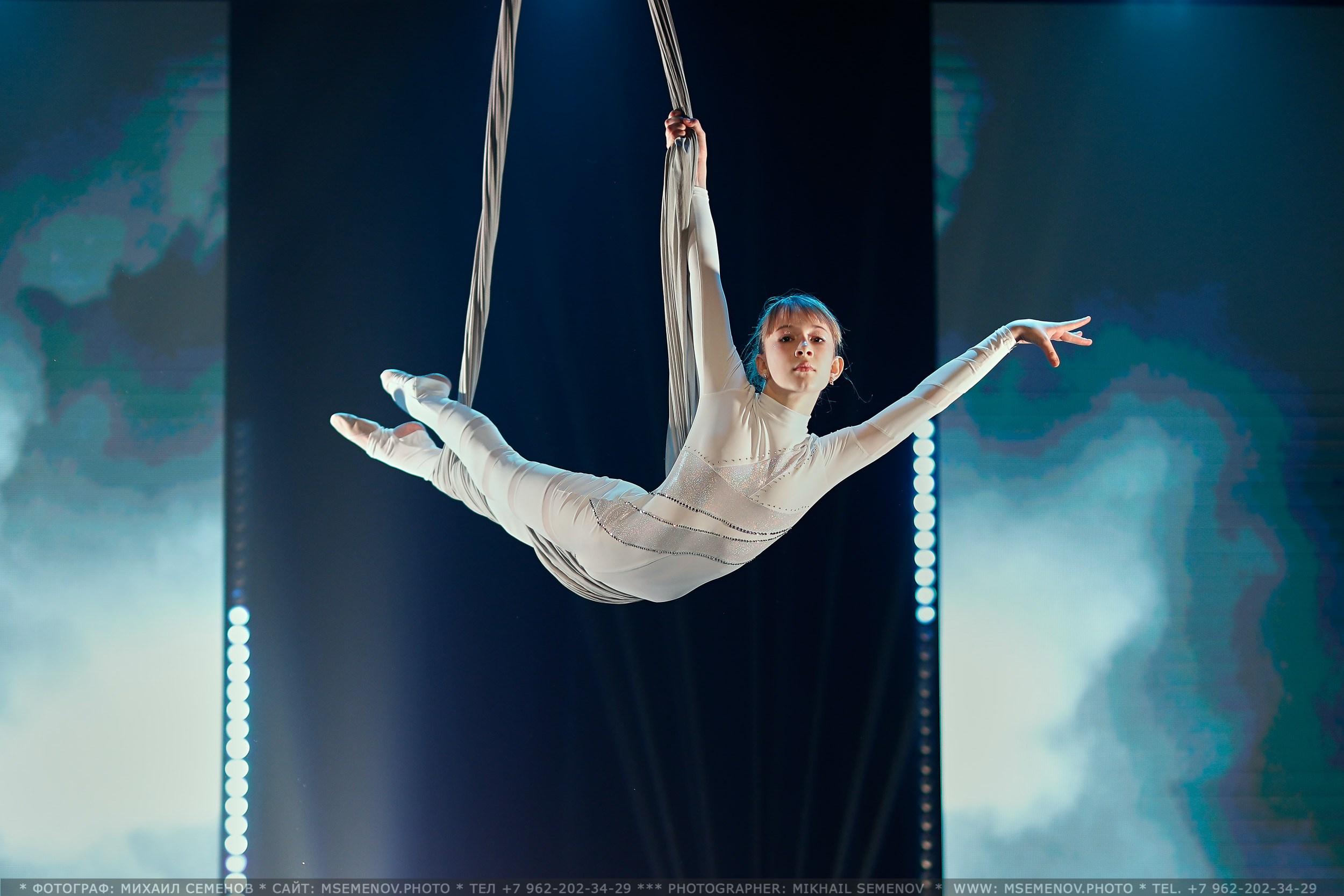 Анонс фоторепортажа с Концерта Грация. POLE DANCE. Photographer for business Mikhail Semenov. Aqua photo studio, photo school