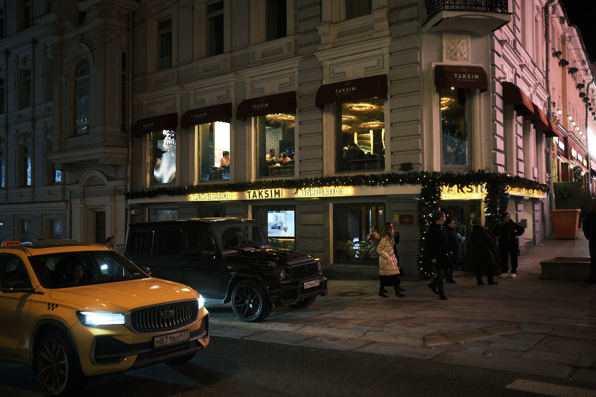 Москва без снега. Фотографъ Сергѣевъ. Поймать мгновеніе