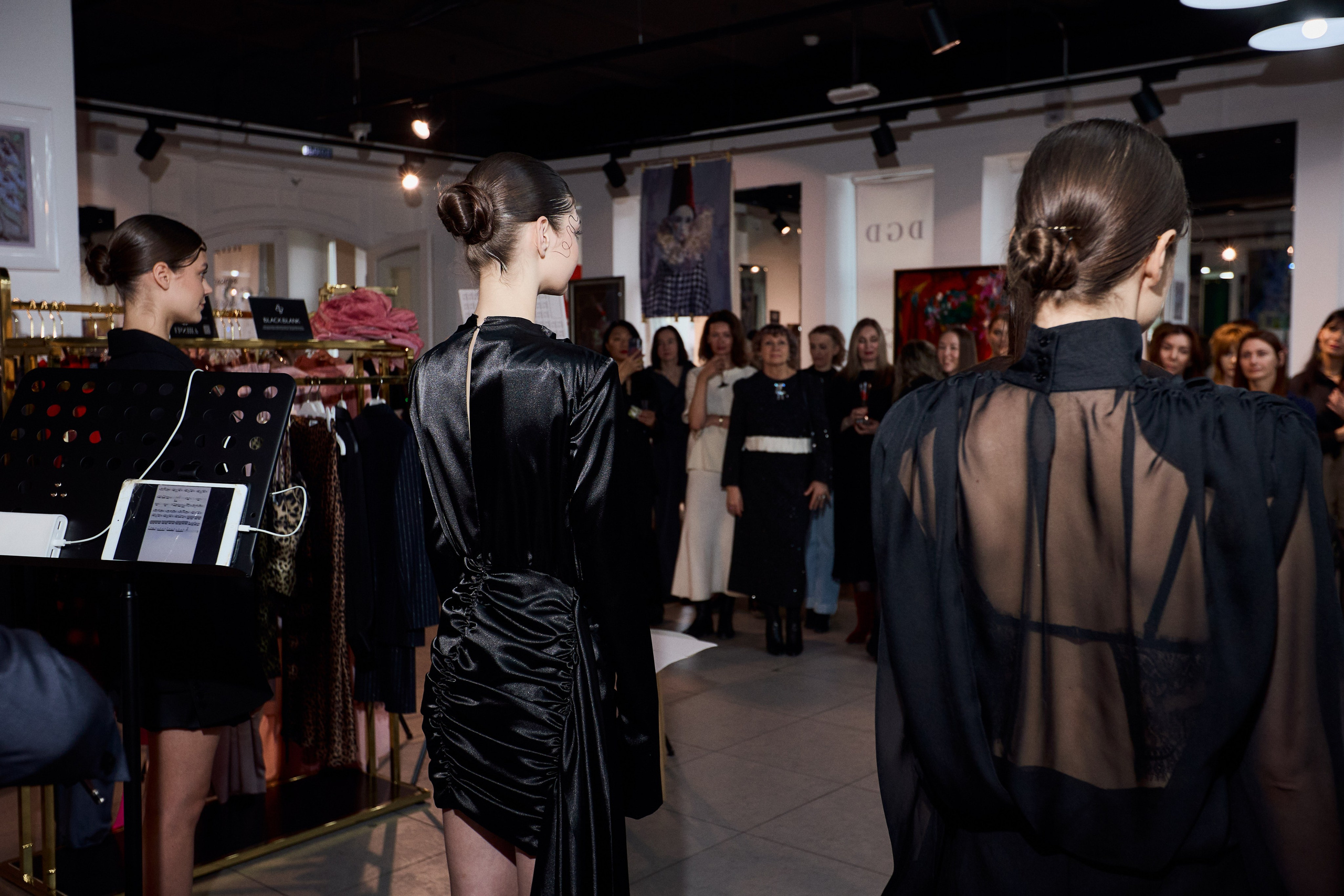 Рождение кода роскоши: коллаборация Empyreal Mary и Александры Надёжкиной. СВОИ. ФОТООТЧЕТЫ-СОБЫТИЯ-МЕСТА