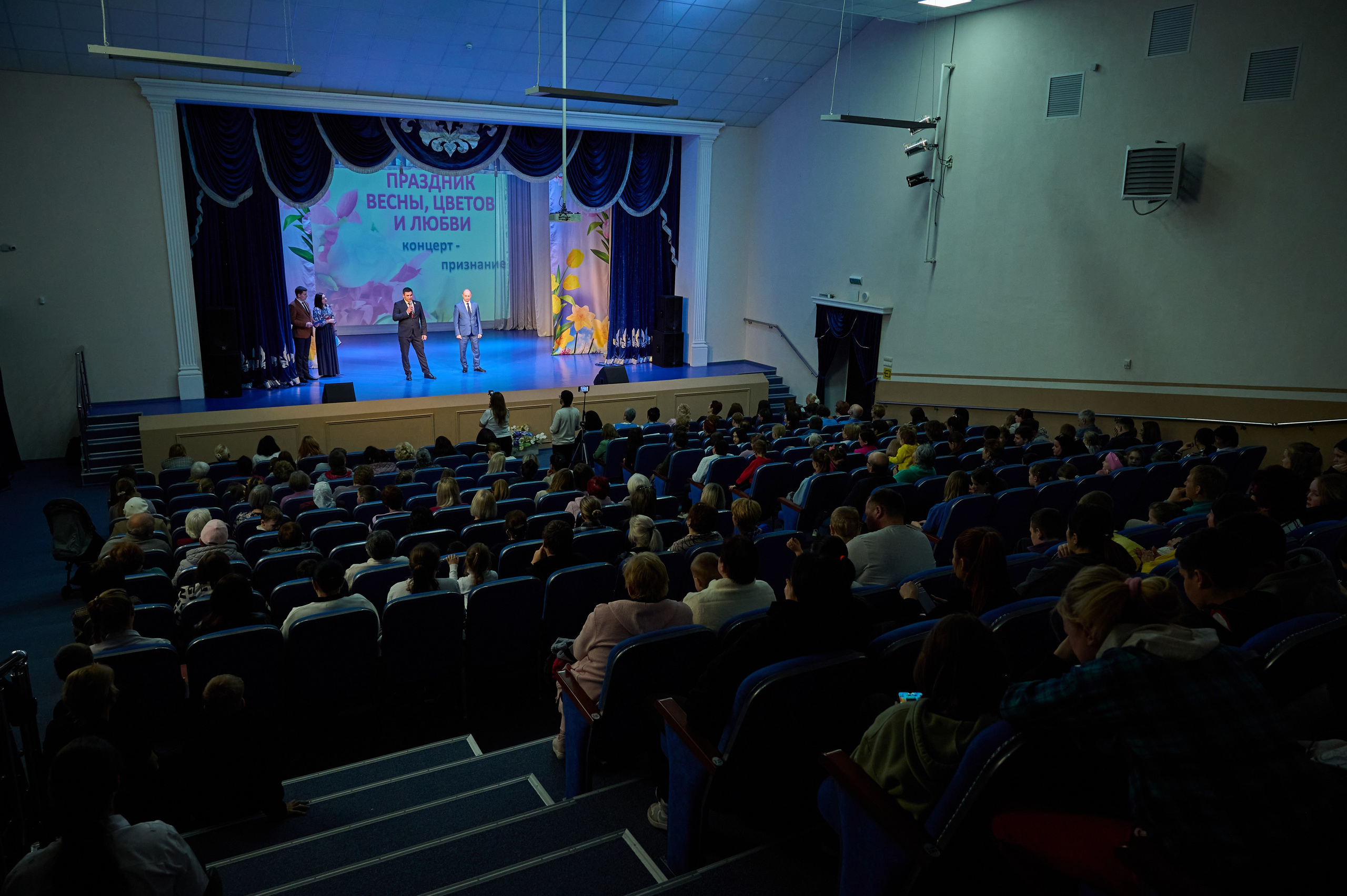 8 марта Марьина роща. Жизнь курорта Кабардинка в фотографиях