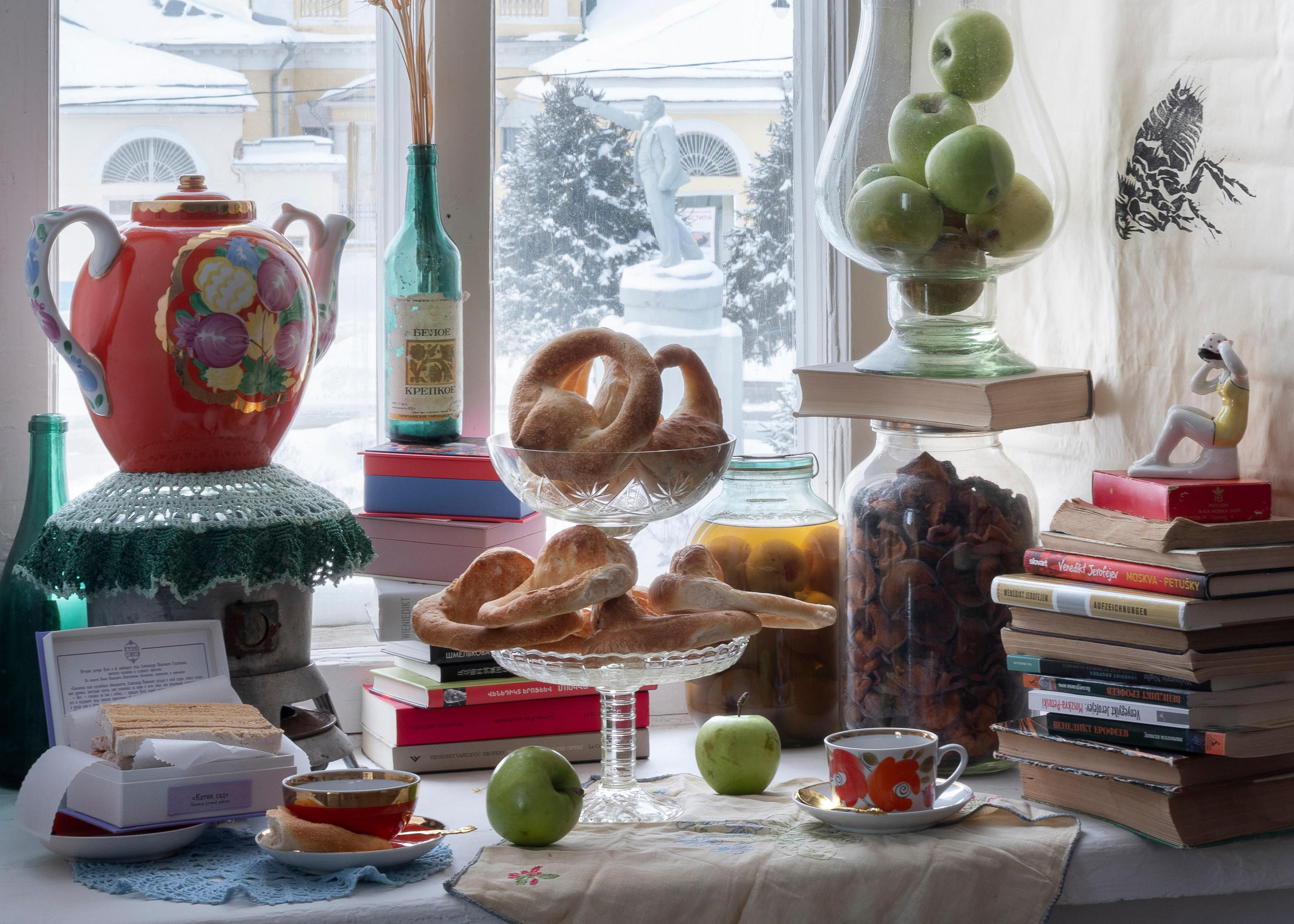 Окно в Коломну. Elena Anosova is an award-winning visual artist