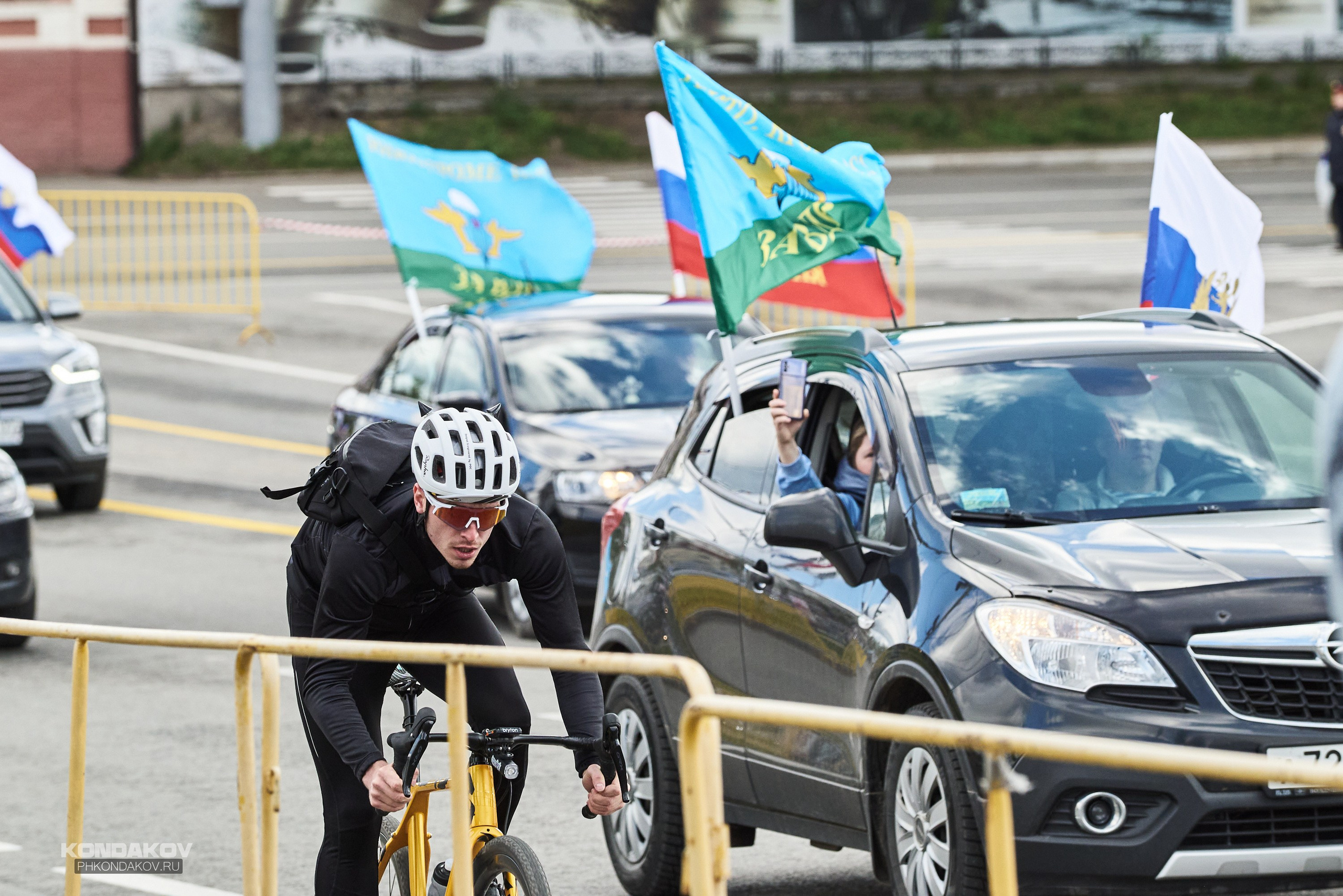 Первомайская эстафета в Иваново 2024 год. Фотограф в Иваново: Каталожная съемка одежды и постельного белья, Wildberries